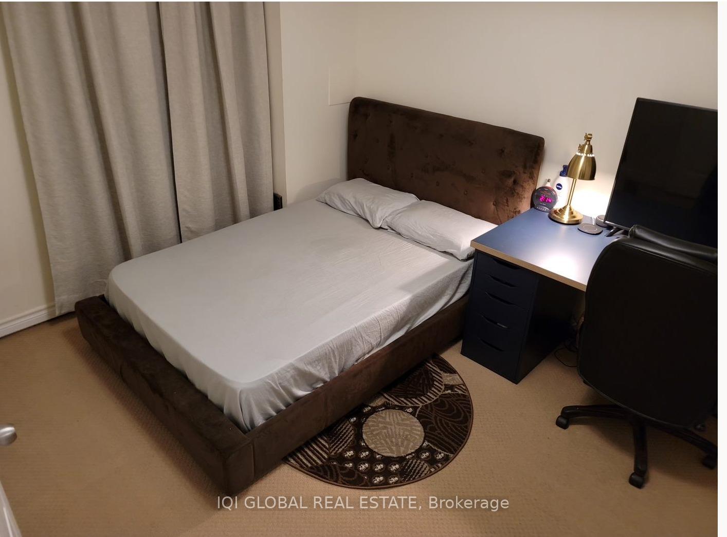 Photo 11 of 6 Kuba Way, Markham, Middlefield — HOMEH