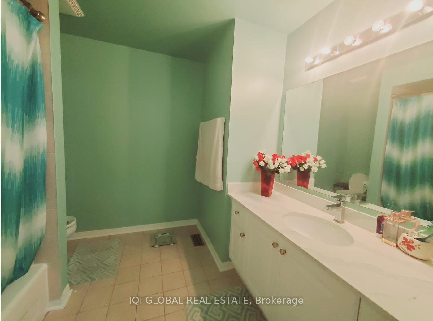 Photo 14 of 6 Kuba Way, Markham, Middlefield — HOMEH