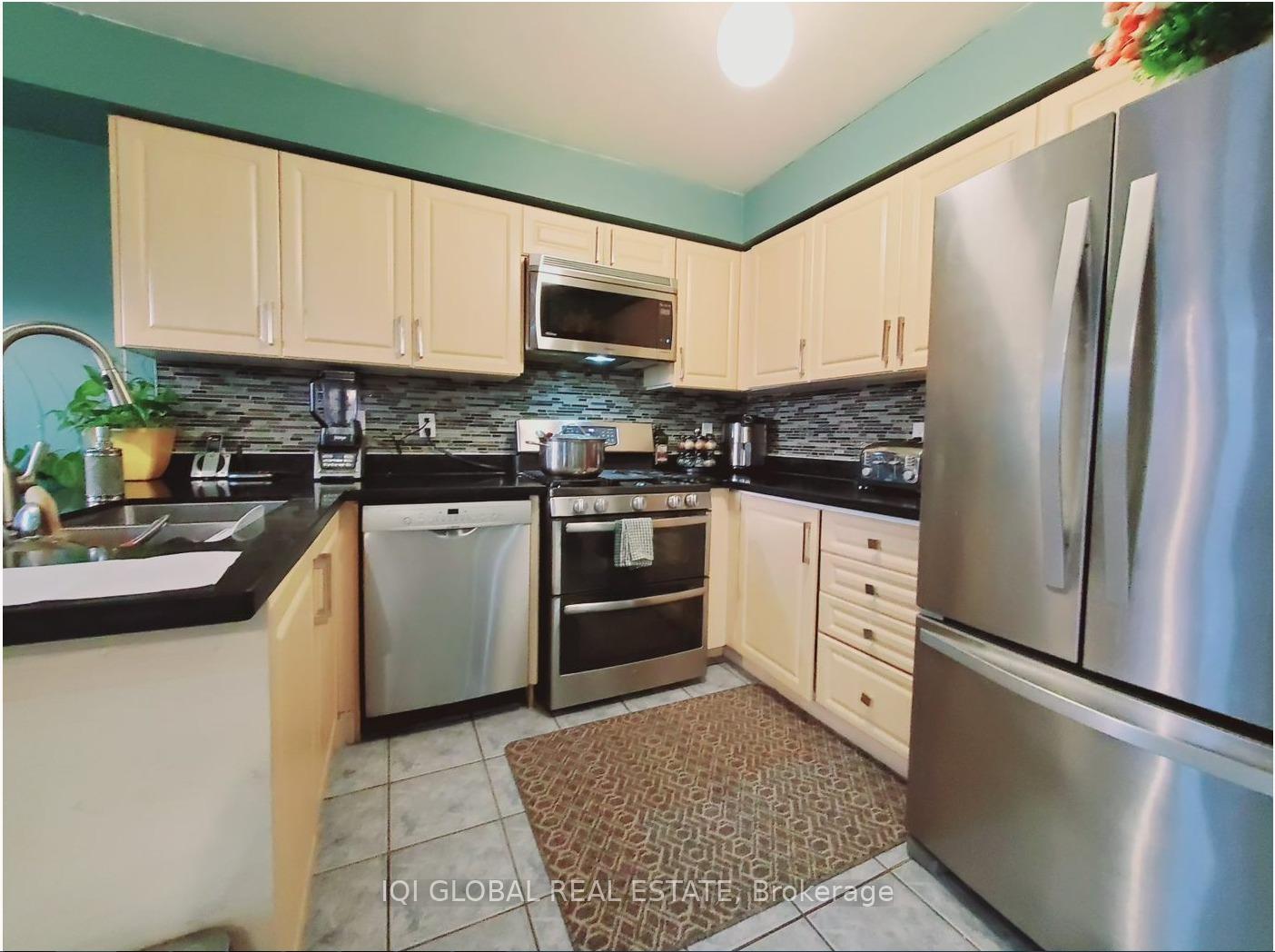 Photo 19 of 6 Kuba Way, Markham, Middlefield — HOMEH