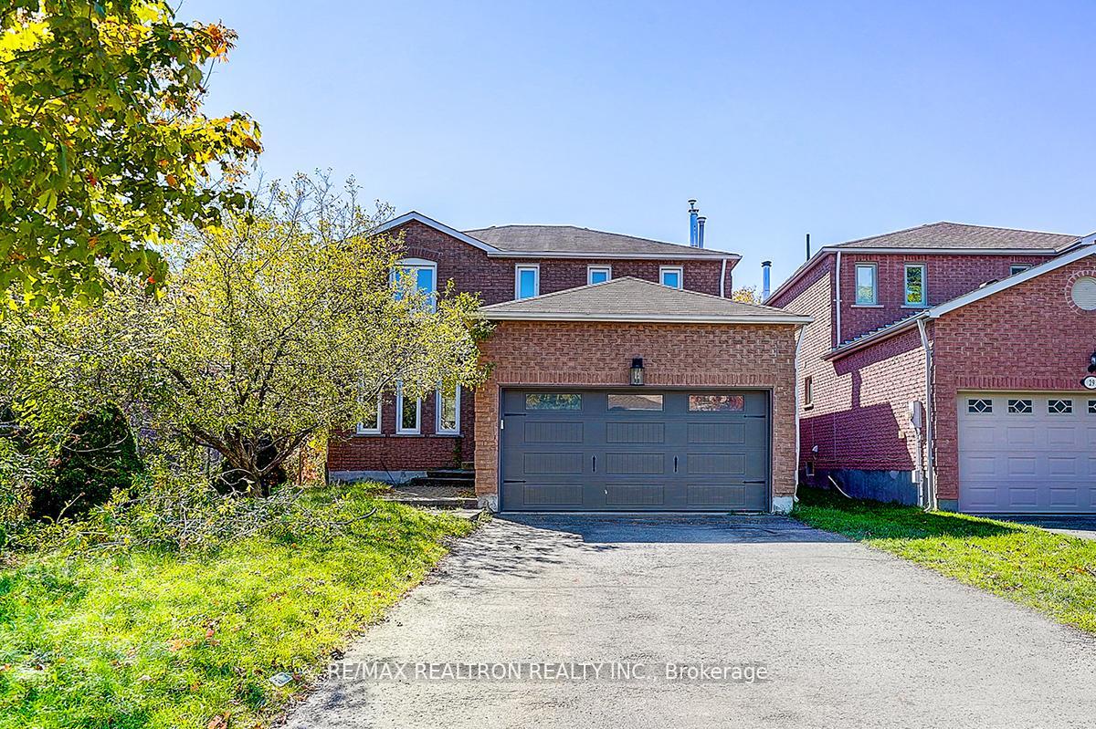 Photo 1 of 31 Blair Crescent, Barrie, Grove East — HOMEH