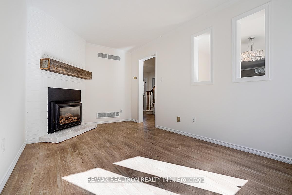 Photo 19 of 31 Blair Crescent, Barrie, Grove East — HOMEH