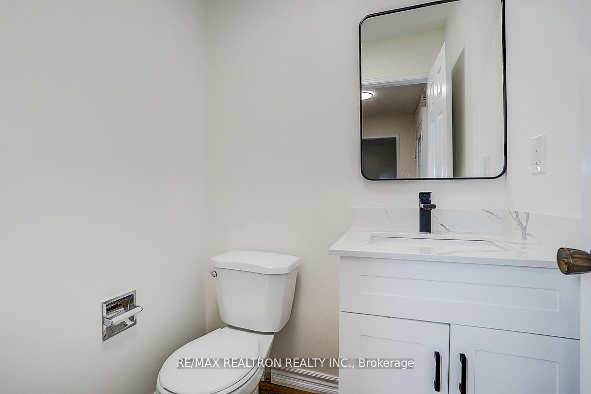 Photo 18 of 31 Blair Crescent, Barrie, Grove East — HOMEH