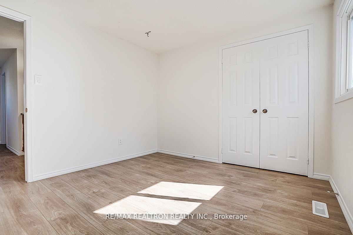 Photo 36 of 31 Blair Crescent, Barrie, Grove East — HOMEH