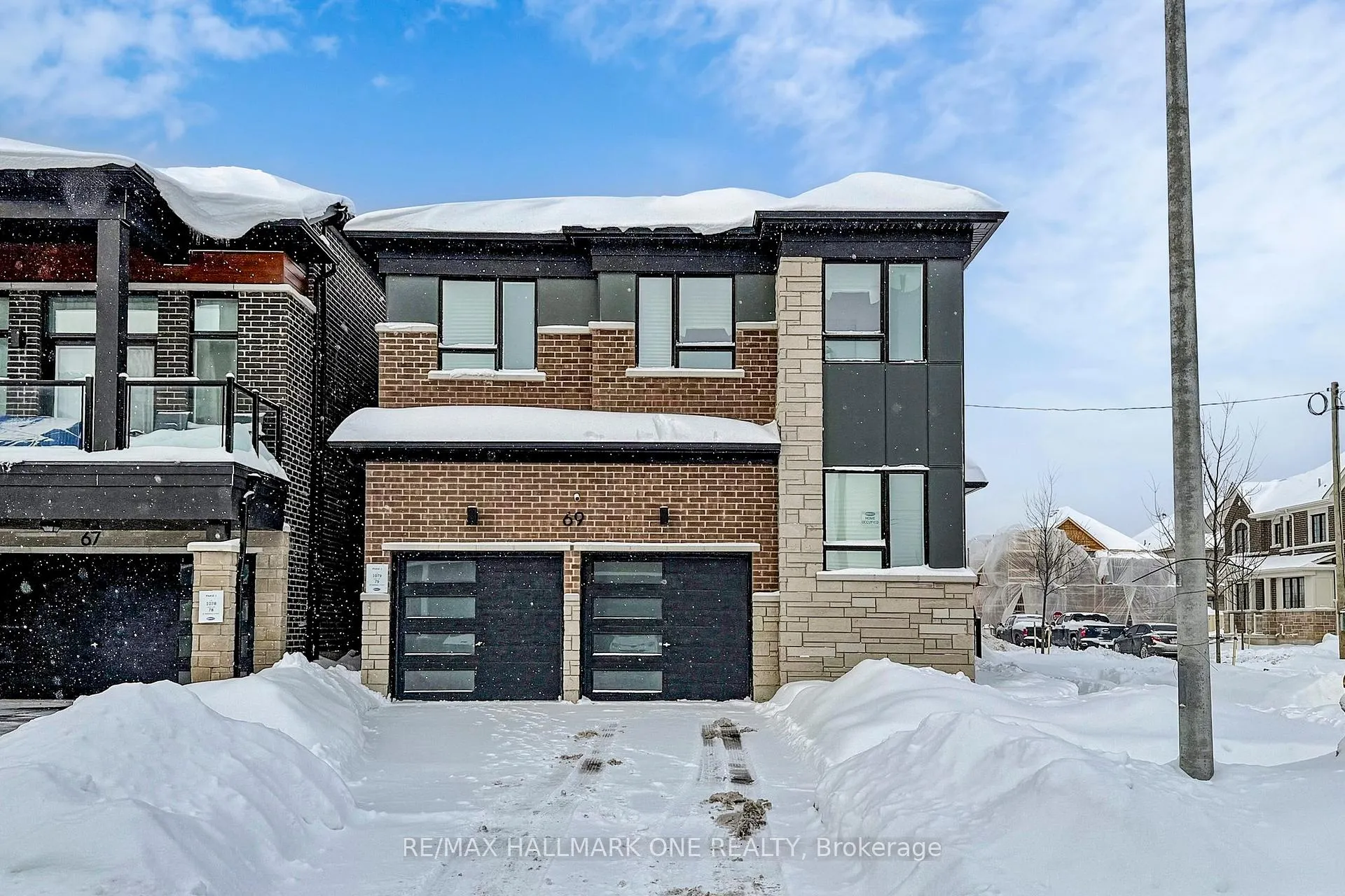 Photo 3 of 69 Ennerdale Street, Barrie, Rural Barrie Southwest — HOMEH