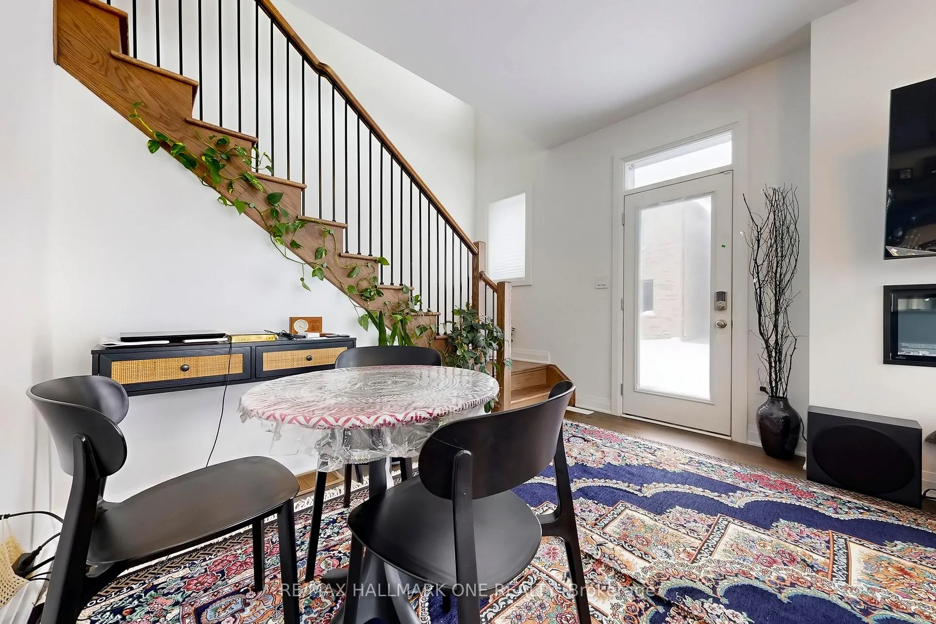 Photo 10 of 69 Ennerdale Street, Barrie, Rural Barrie Southwest — HOMEH