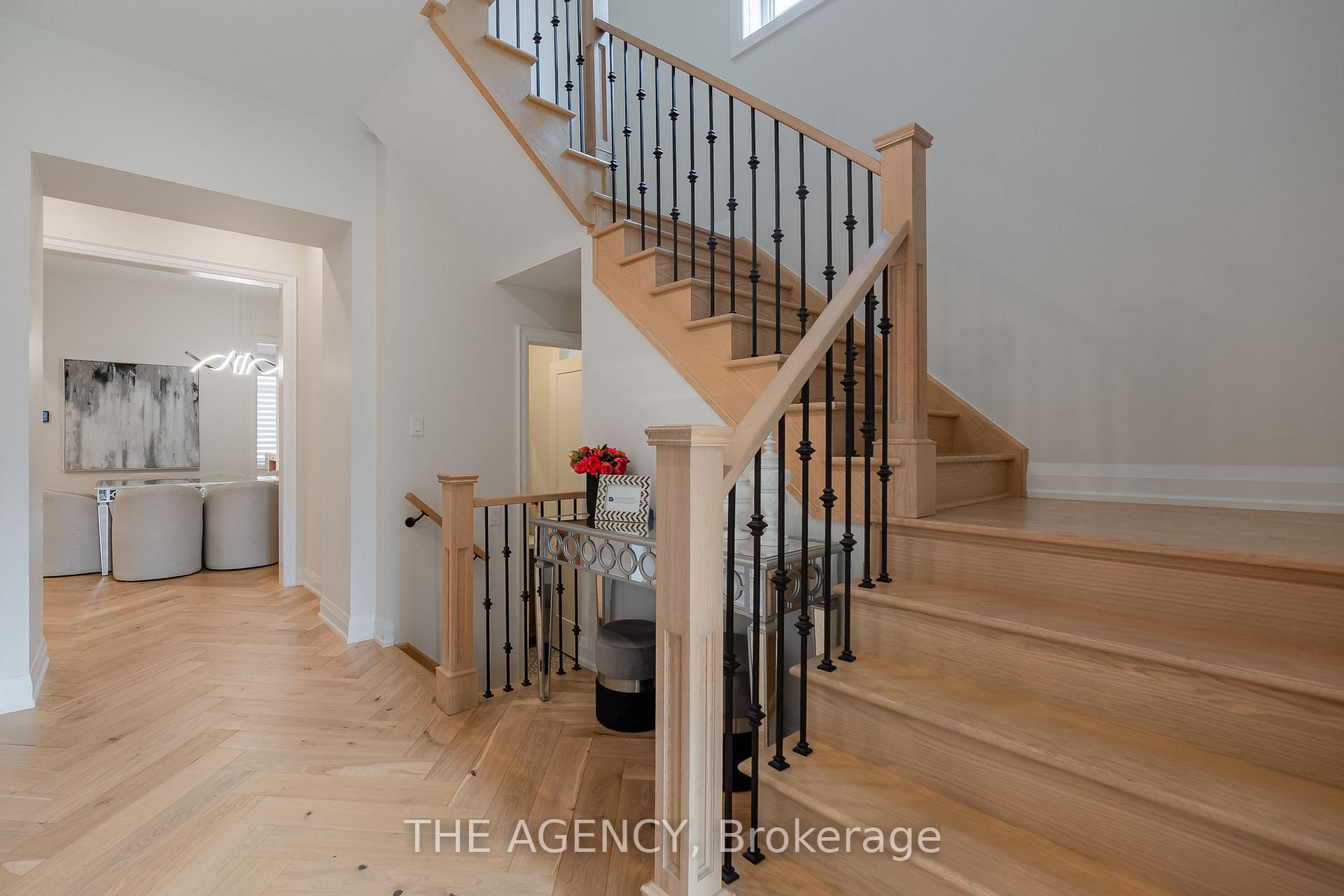 Photo 3 of 86 Bellefond Street, Vaughan, Kleinburg — HOMEH