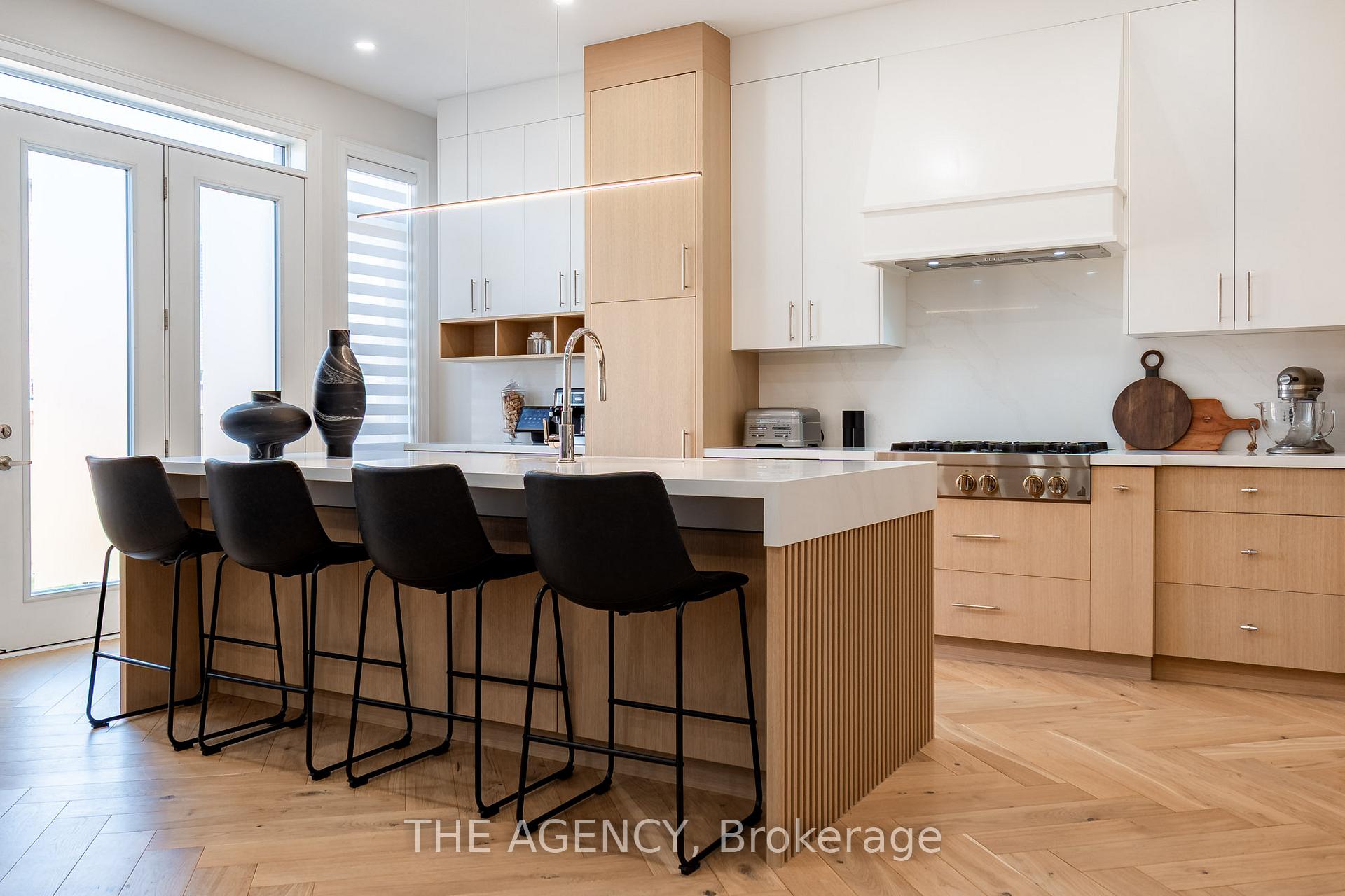 Photo 8 of 86 Bellefond Street, Vaughan, Kleinburg — HOMEH