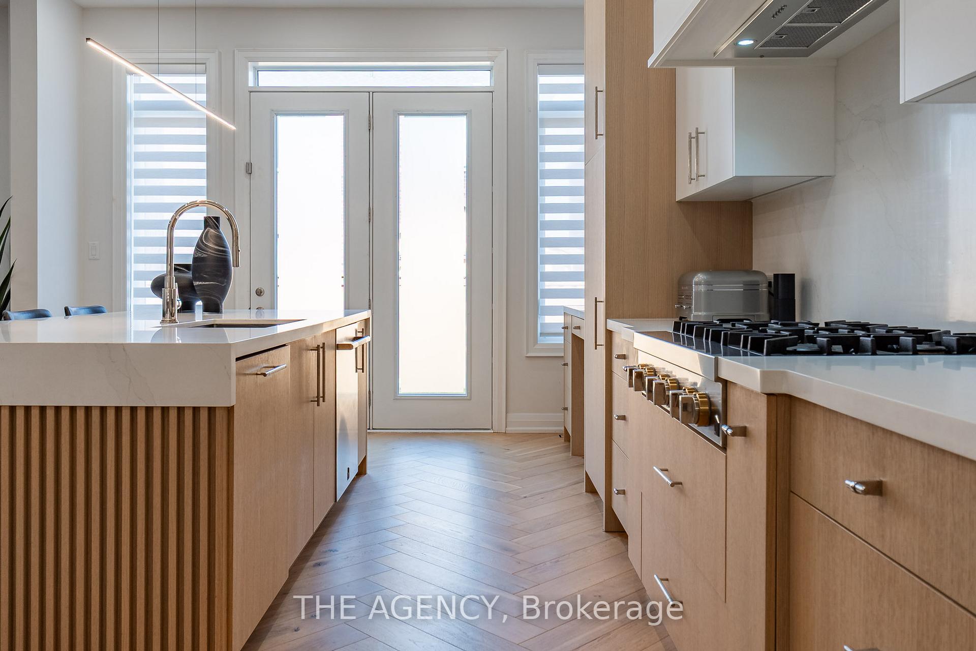 Photo 10 of 86 Bellefond Street, Vaughan, Kleinburg — HOMEH