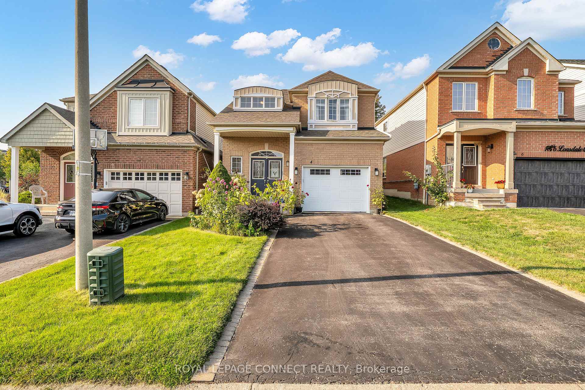 Photo 1 of 4 Lonsdale Court, Whitby, Lynde Creek — HOMEH