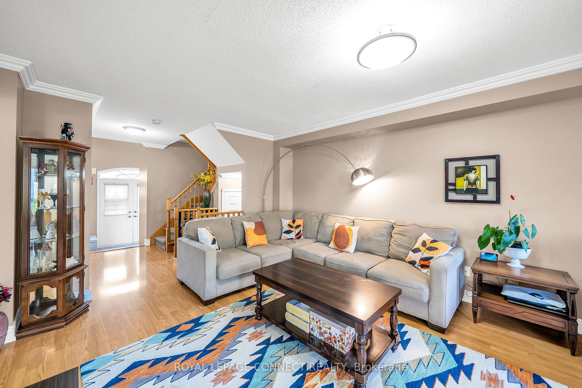 Photo 2 of 4 Lonsdale Court, Whitby, Lynde Creek — HOMEH
