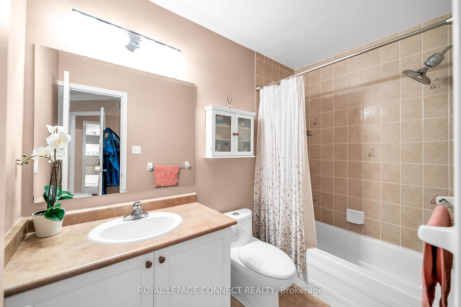 Photo 8 of 4 Lonsdale Court, Whitby, Lynde Creek — HOMEH