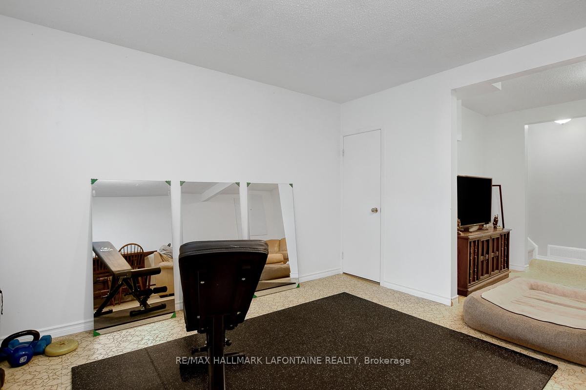 Photo 28 of 18 Vanessa Terrace, Ottawa, Barrhaven - Pheasant Run — HOMEH