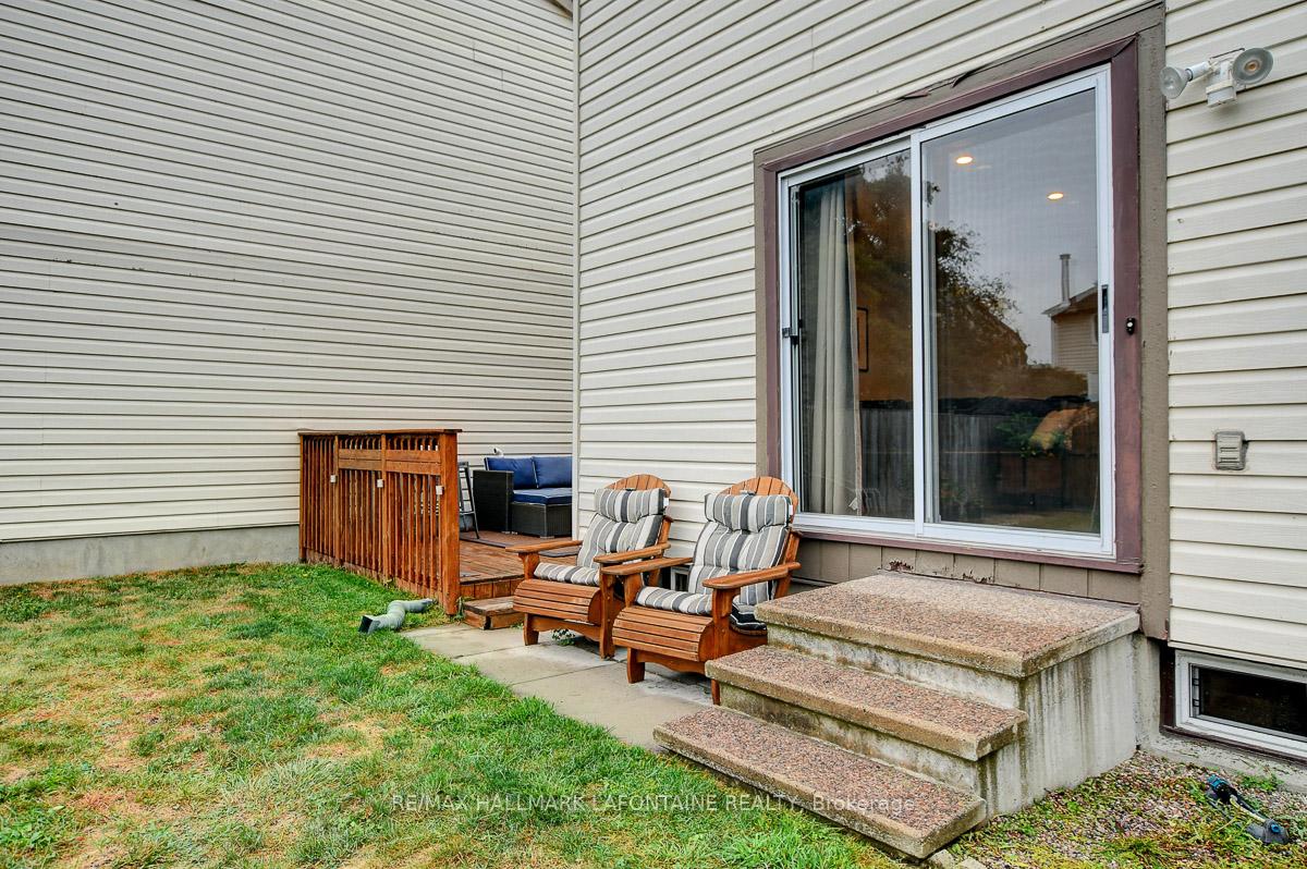 Photo 37 of 18 Vanessa Terrace, Ottawa, Barrhaven - Pheasant Run — HOMEH