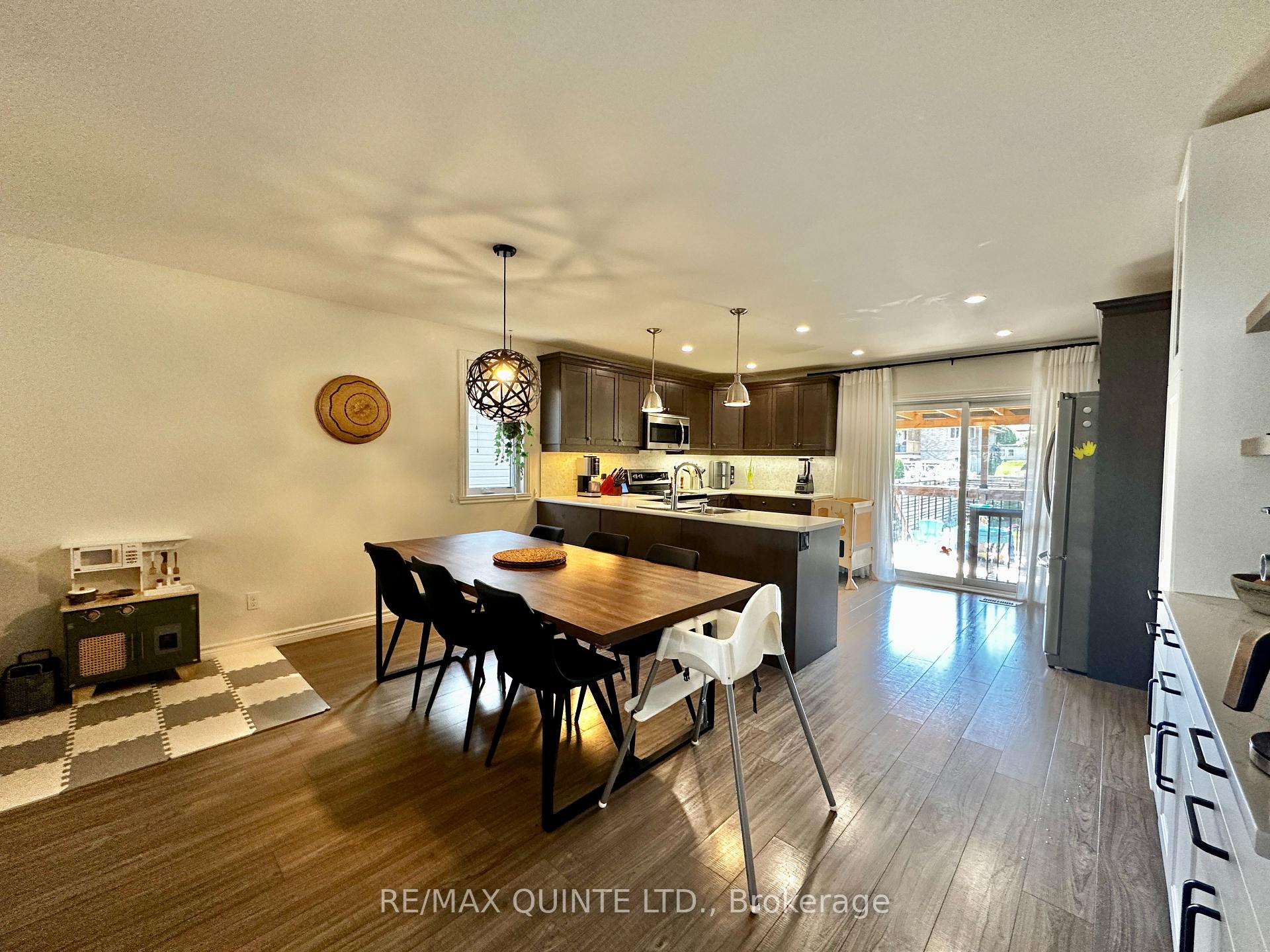 Photo 6 of 138 Greenhill Lane, Belleville, Belleville Ward — HOMEH