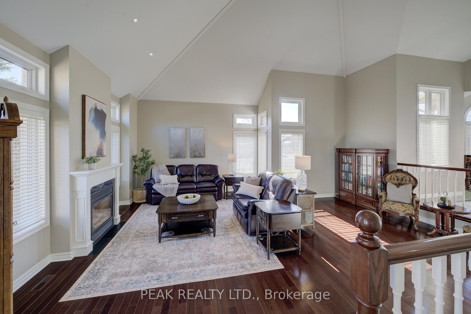 Photo 3 of 1 Chancellor Drive, Woolwich — HOMEH
