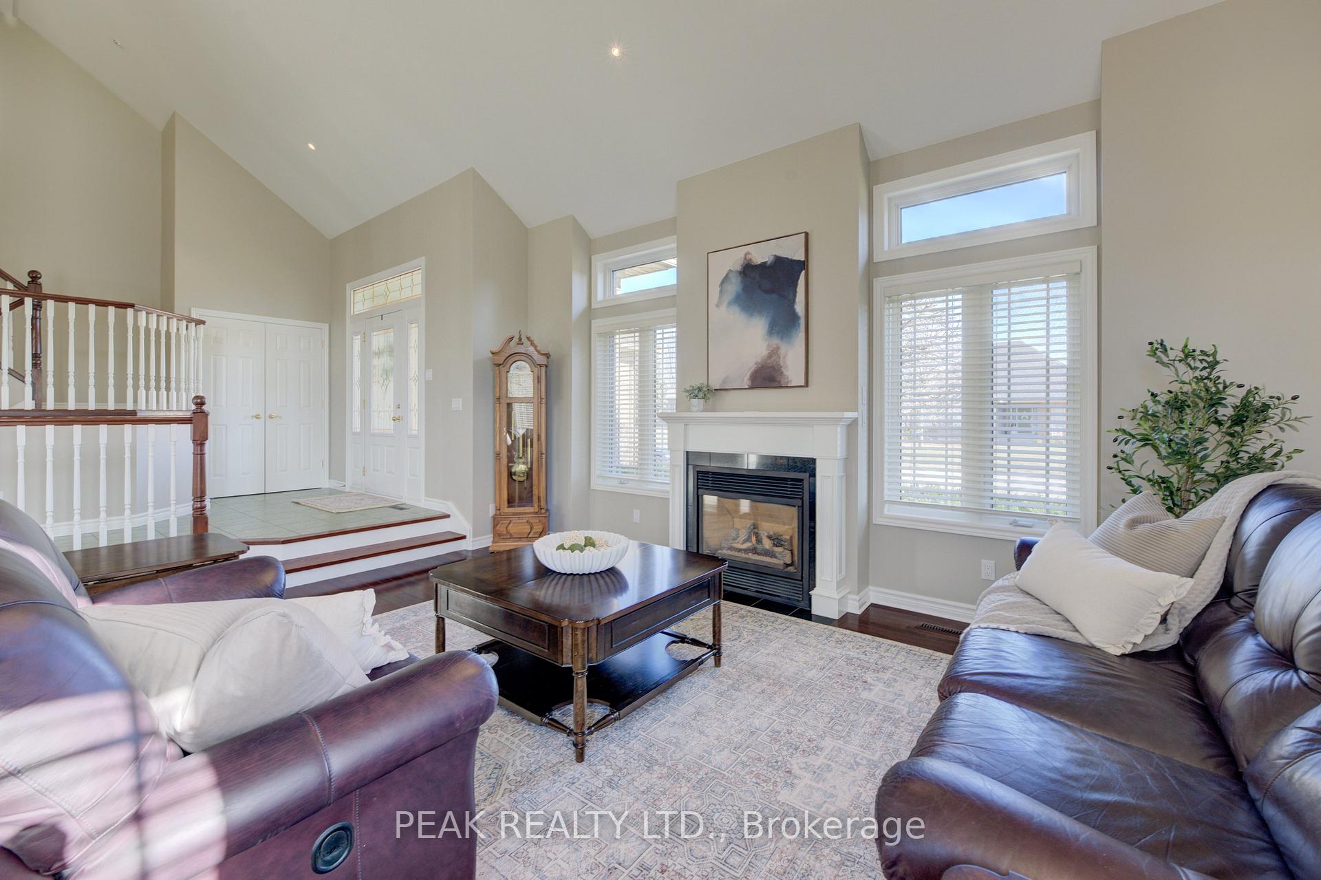 Photo 5 of 1 Chancellor Drive, Woolwich — HOMEH