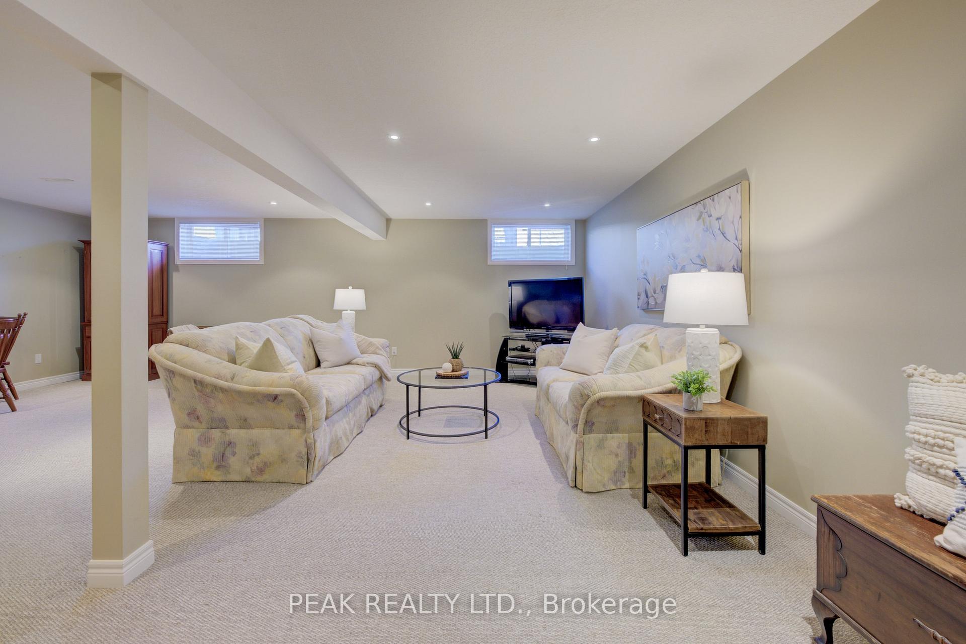 Photo 33 of 1 Chancellor Drive, Woolwich — HOMEH