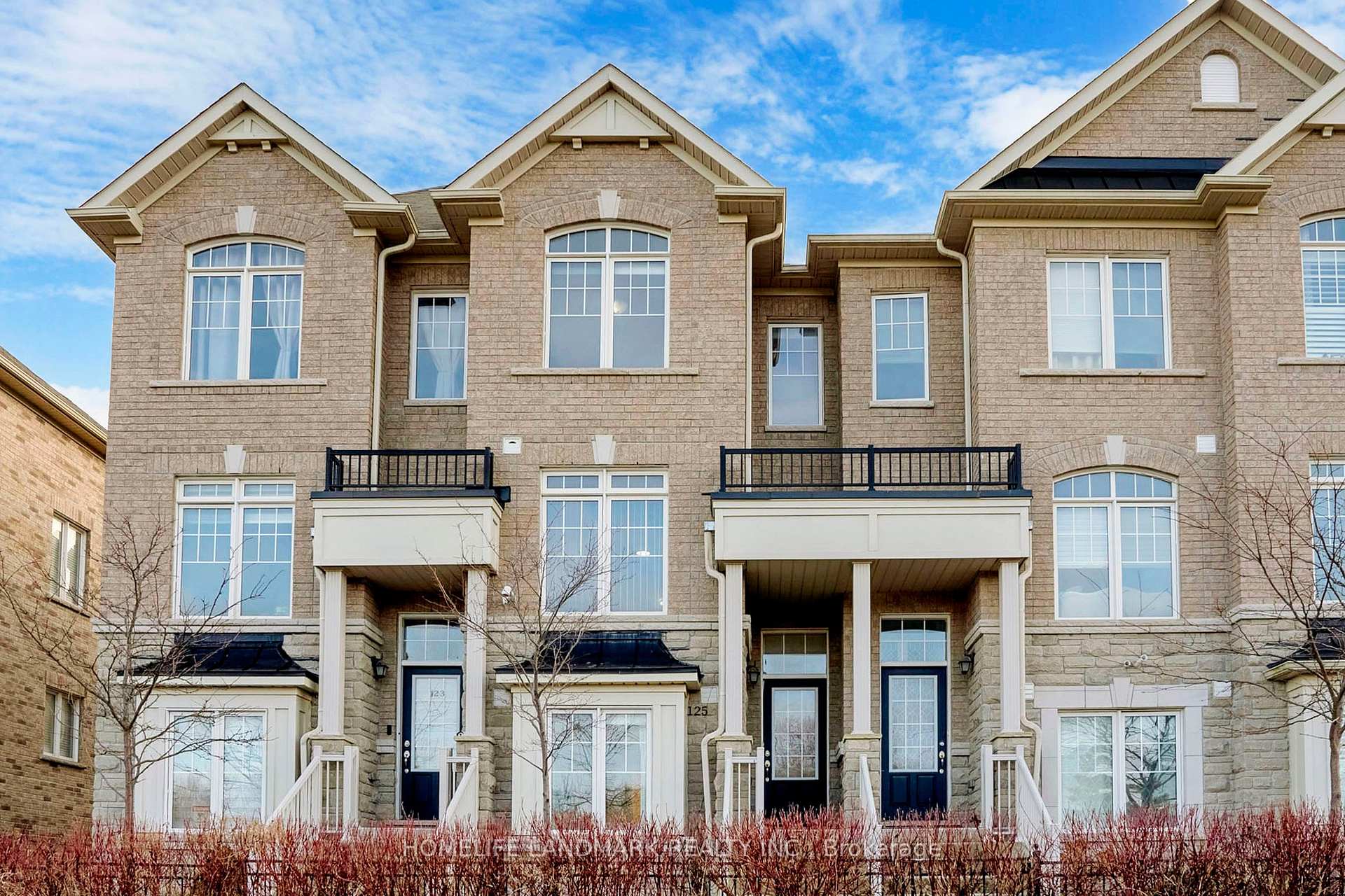 Photo 1 of 125 Dundas Way, Markham, Greensborough — HOMEH