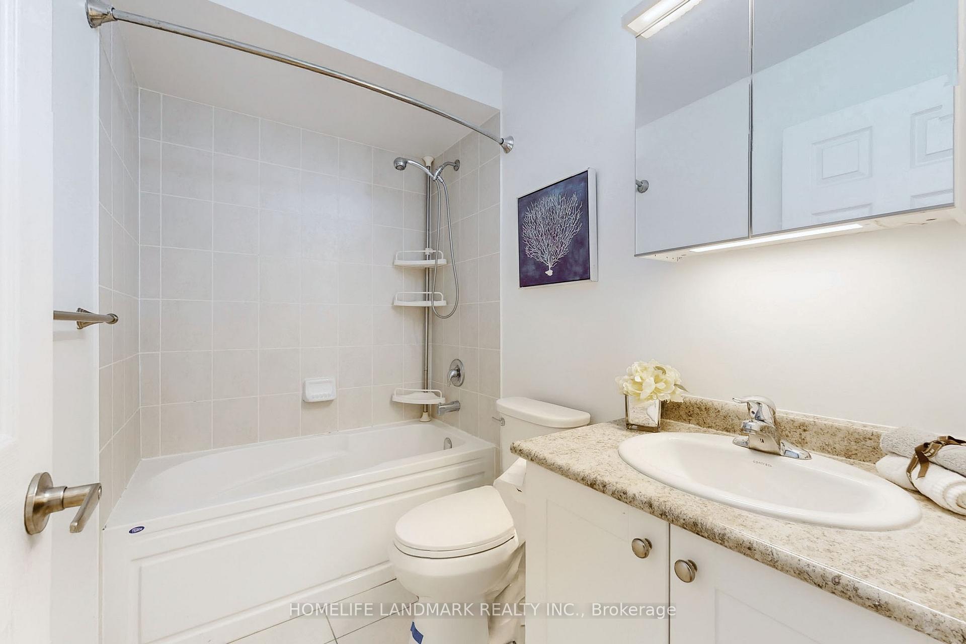 Photo 21 of 125 Dundas Way, Markham, Greensborough — HOMEH
