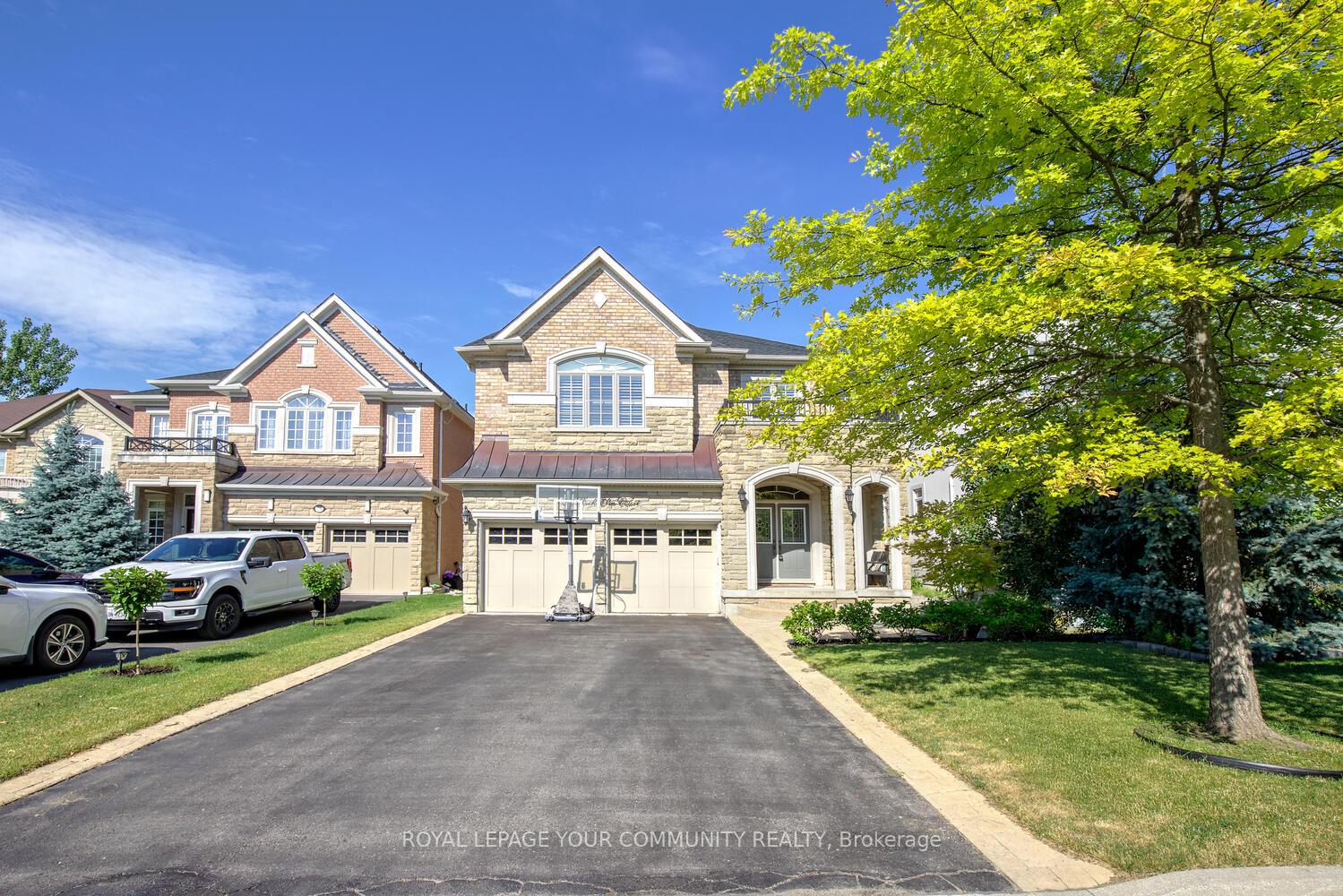 Front of 24 Rock Elm Court