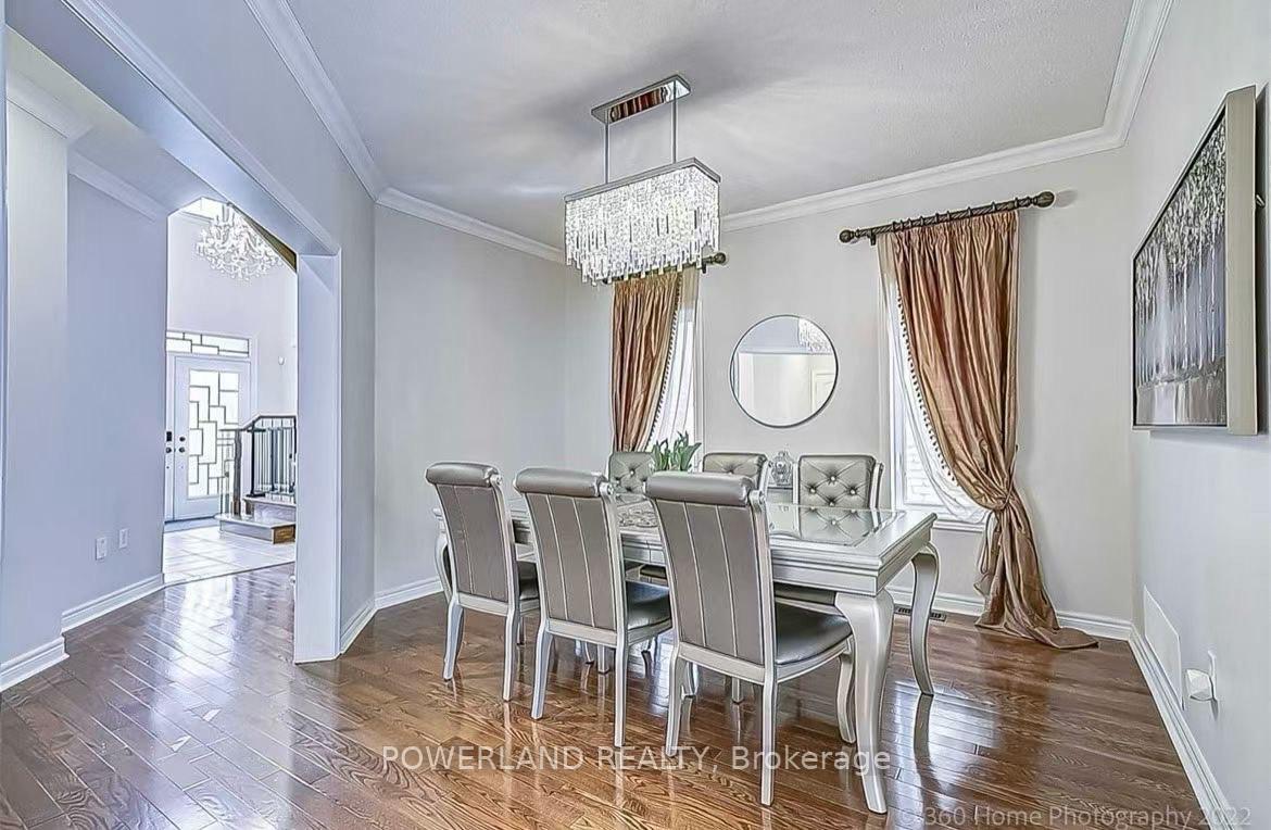 Photo 5 of 112 Redmond Drive, Vaughan, Patterson — HOMEH