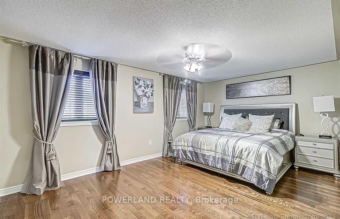 Photo 7 of 112 Redmond Drive, Vaughan, Patterson — HOMEH