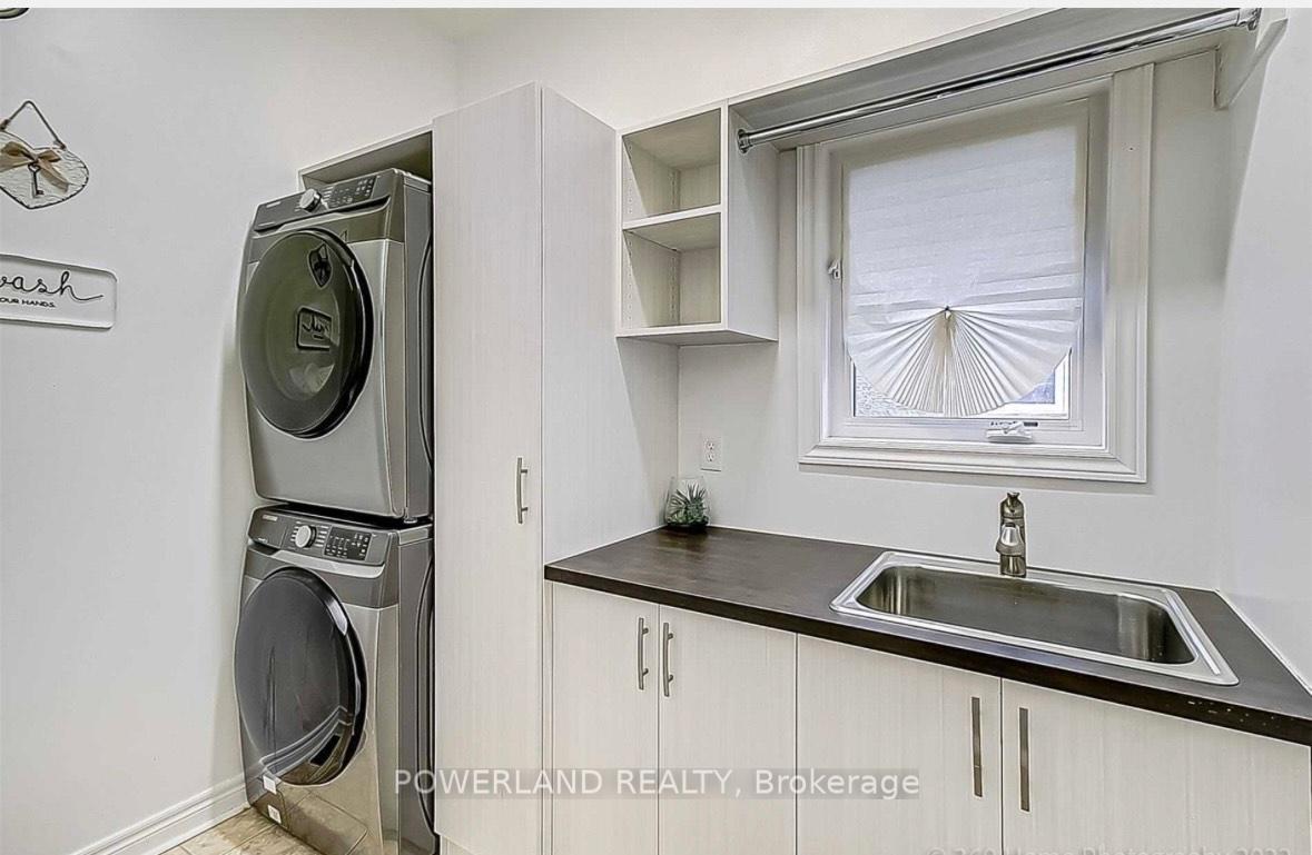 Photo 12 of 112 Redmond Drive, Vaughan, Patterson — HOMEH