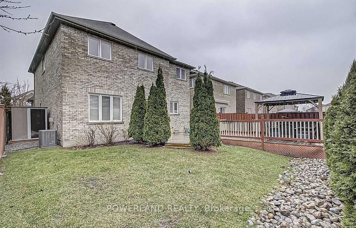 Photo 18 of 112 Redmond Drive, Vaughan, Patterson — HOMEH