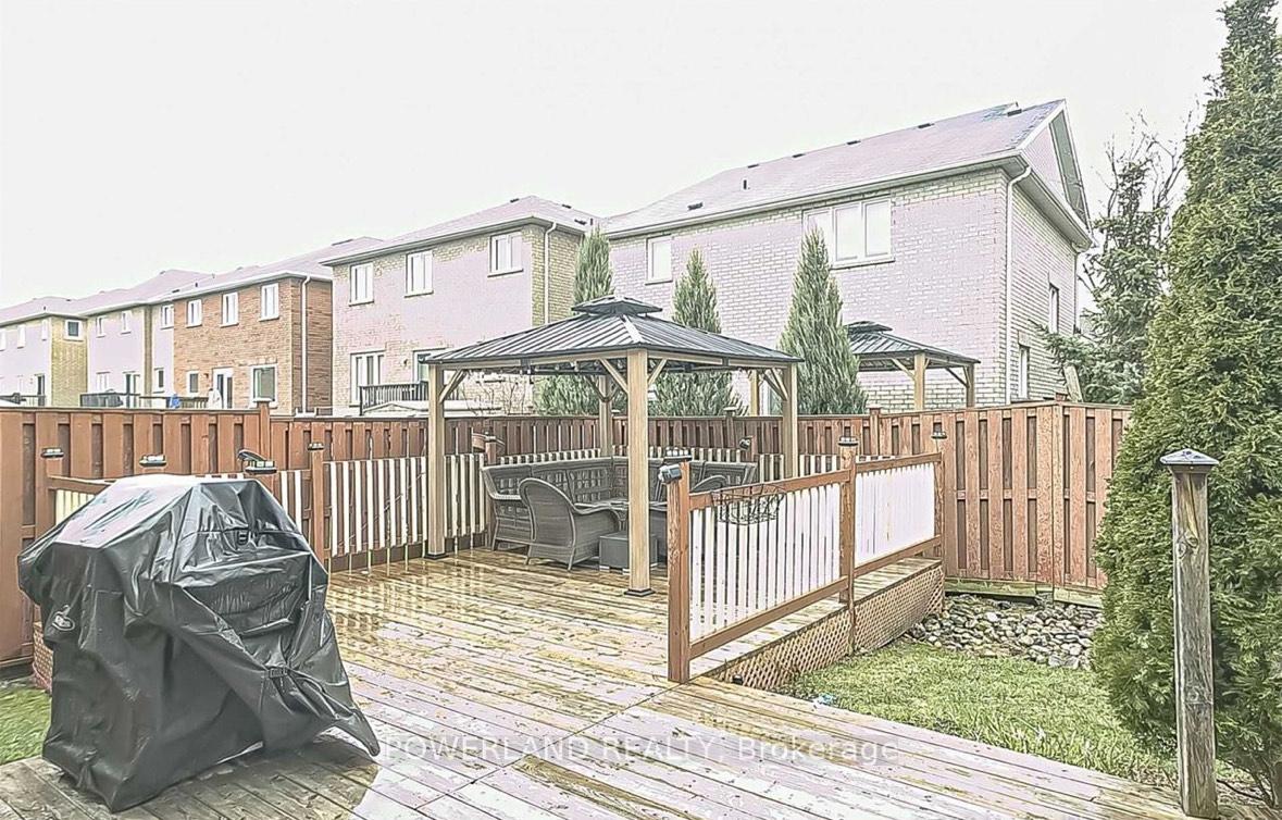Photo 19 of 112 Redmond Drive, Vaughan, Patterson — HOMEH