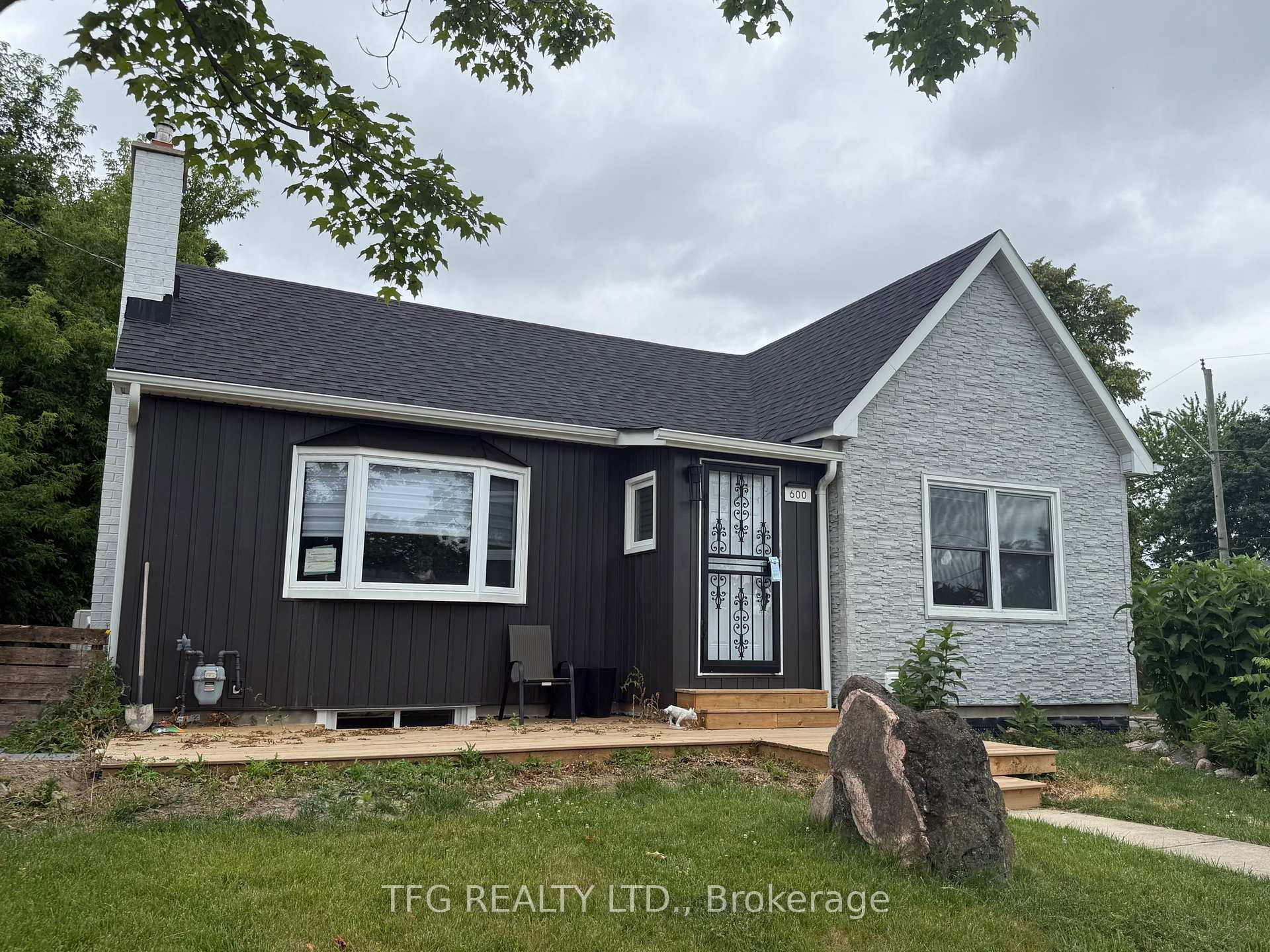Photo 1 of Unit bsmt, 600 Athol Street, Whitby, Downtown Whitby — HOMEH