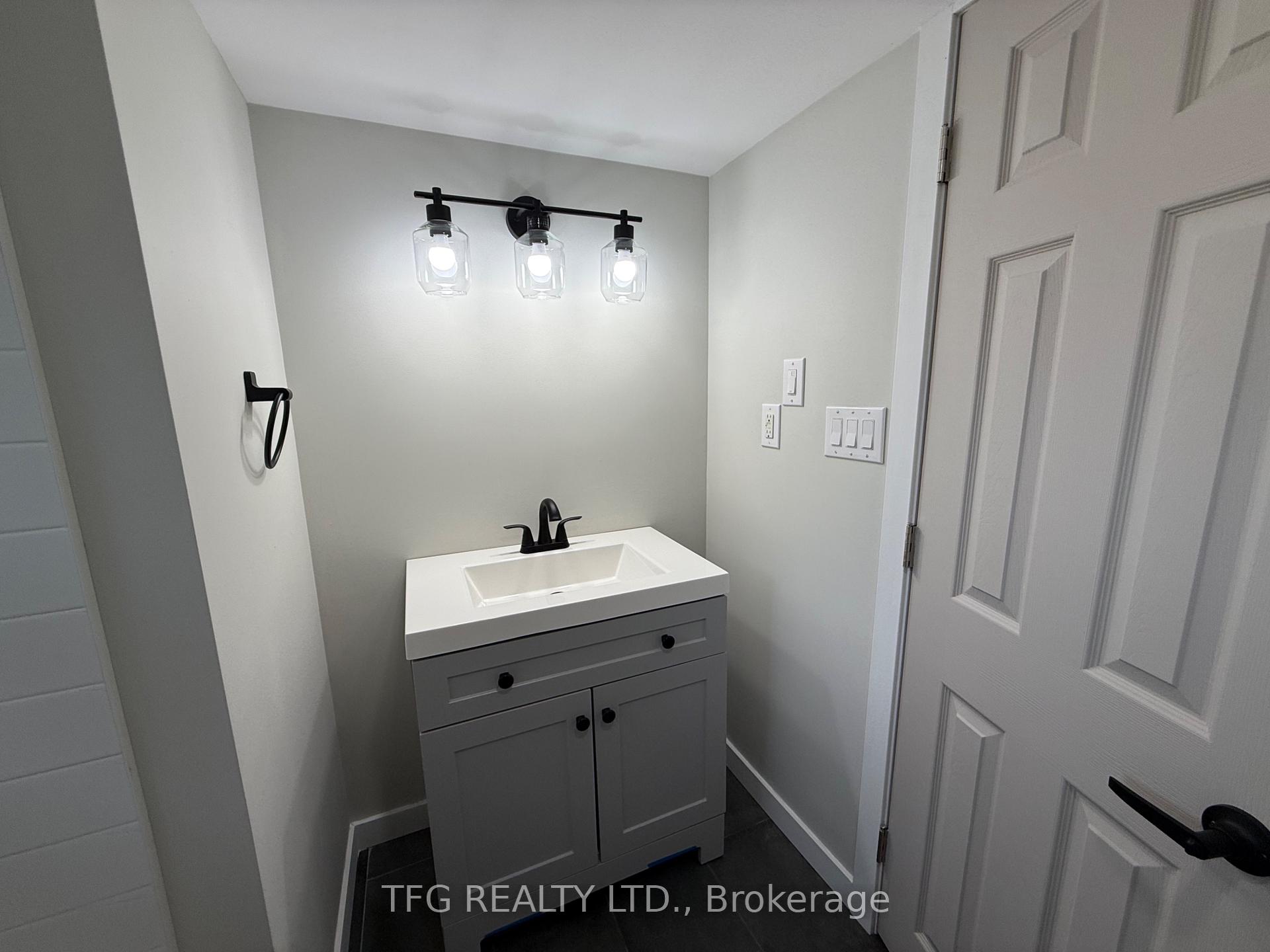 Photo 13 of Unit bsmt, 600 Athol Street, Whitby, Downtown Whitby — HOMEH