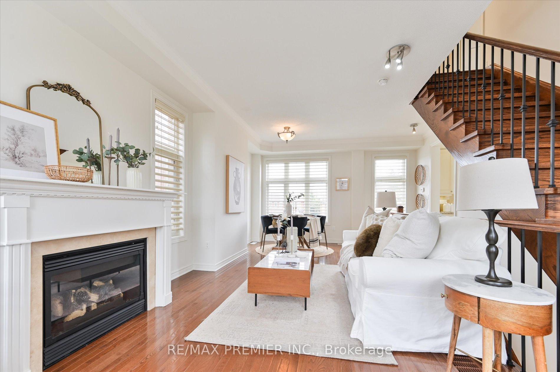 Photo 14 of 30 Helen Street, Vaughan, East Woodbridge — HOMEH