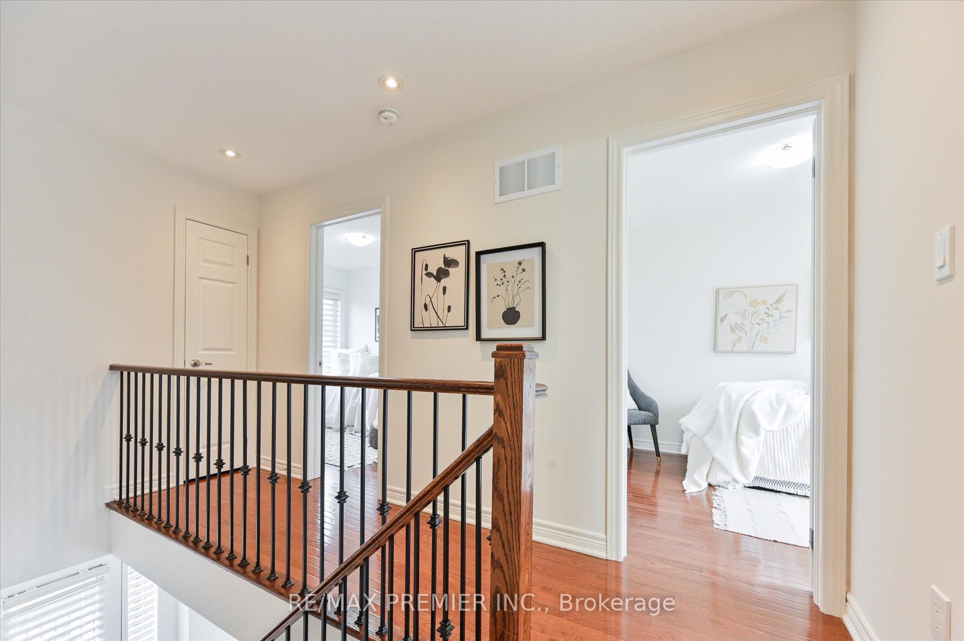 Photo 22 of 30 Helen Street, Vaughan, East Woodbridge — HOMEH