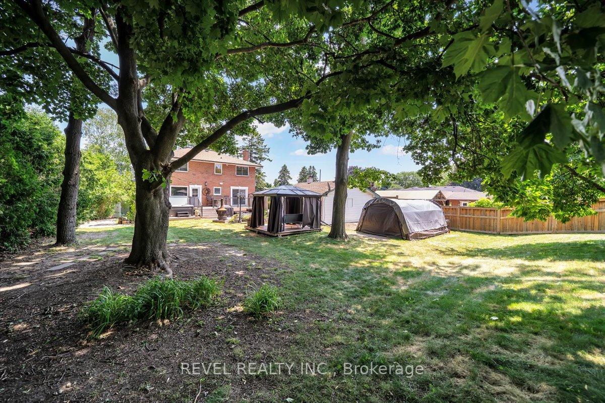 Photo 36 of 204 Hazelwood Drive, Whitby, Blue Grass Meadows — HOMEH