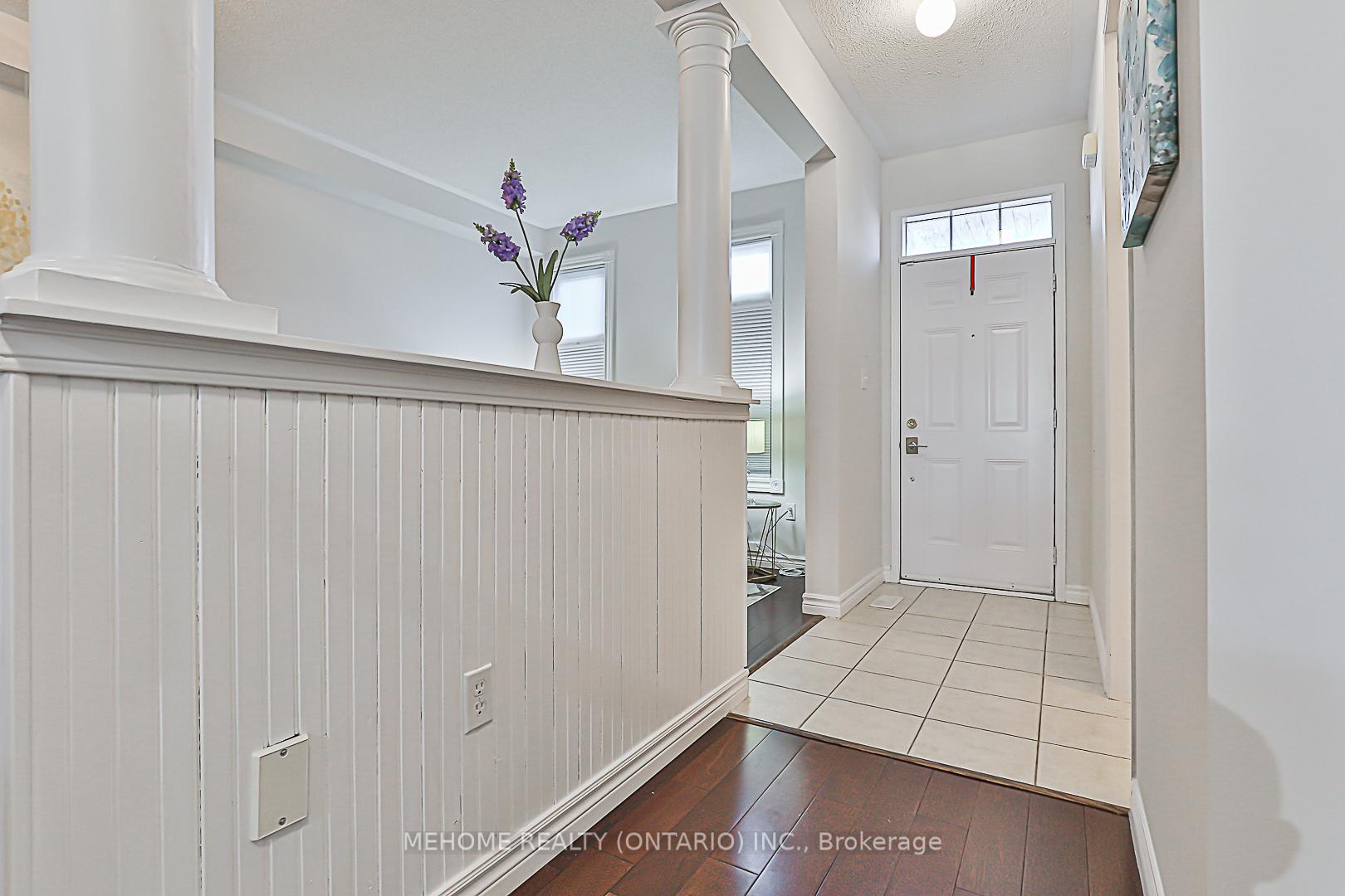 Photo 4 of 48 Pike Lane, Markham, Cornell — HOMEH