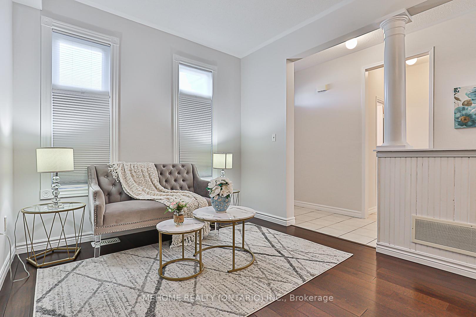 Photo 5 of 48 Pike Lane, Markham, Cornell — HOMEH