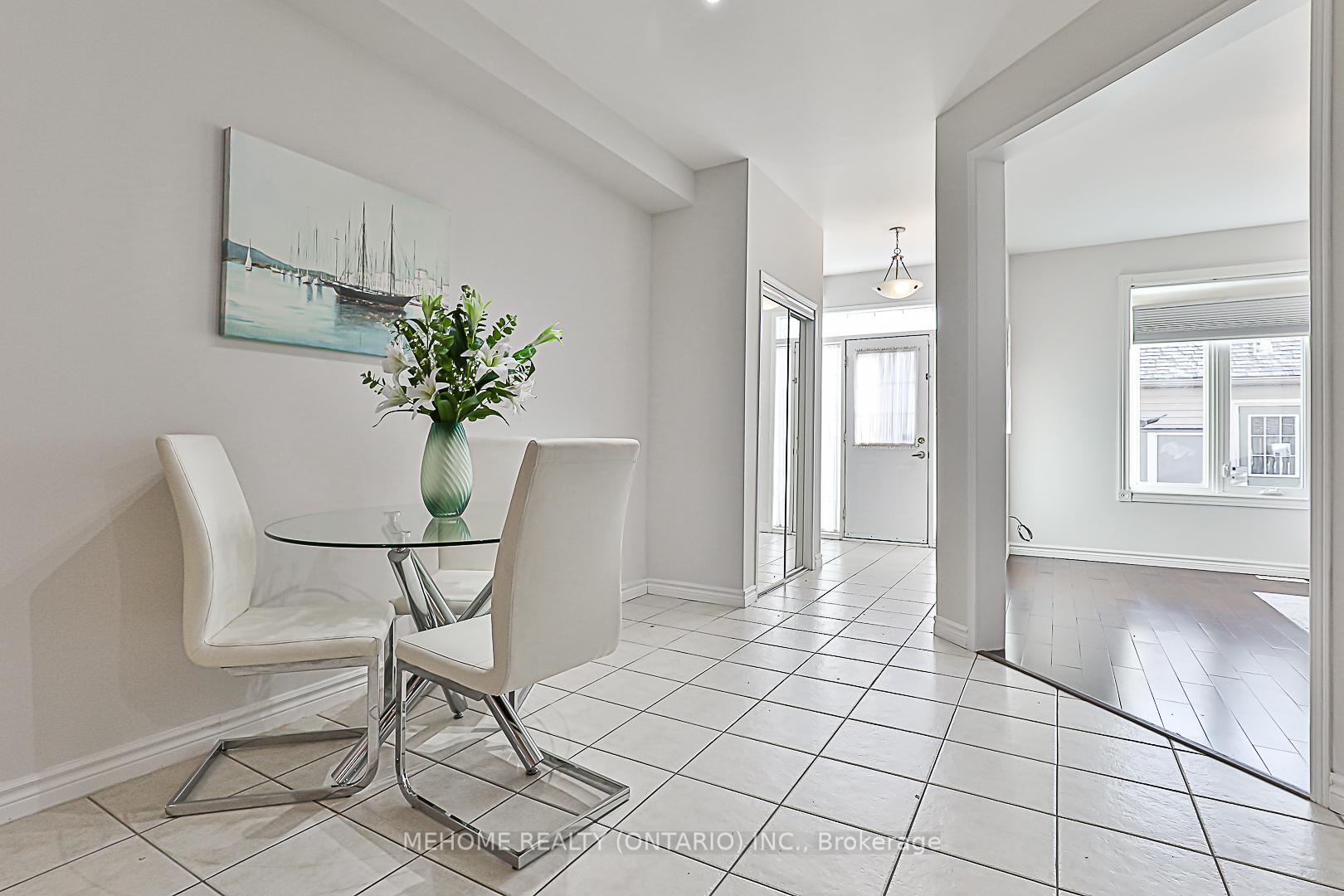 Photo 21 of 48 Pike Lane, Markham, Cornell — HOMEH
