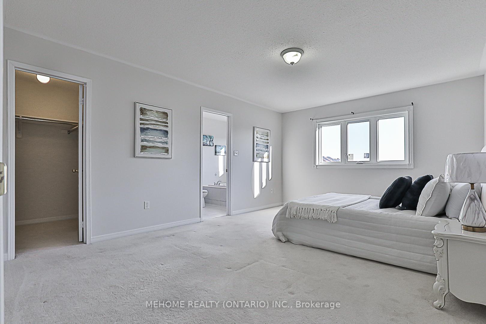 Photo 28 of 48 Pike Lane, Markham, Cornell — HOMEH