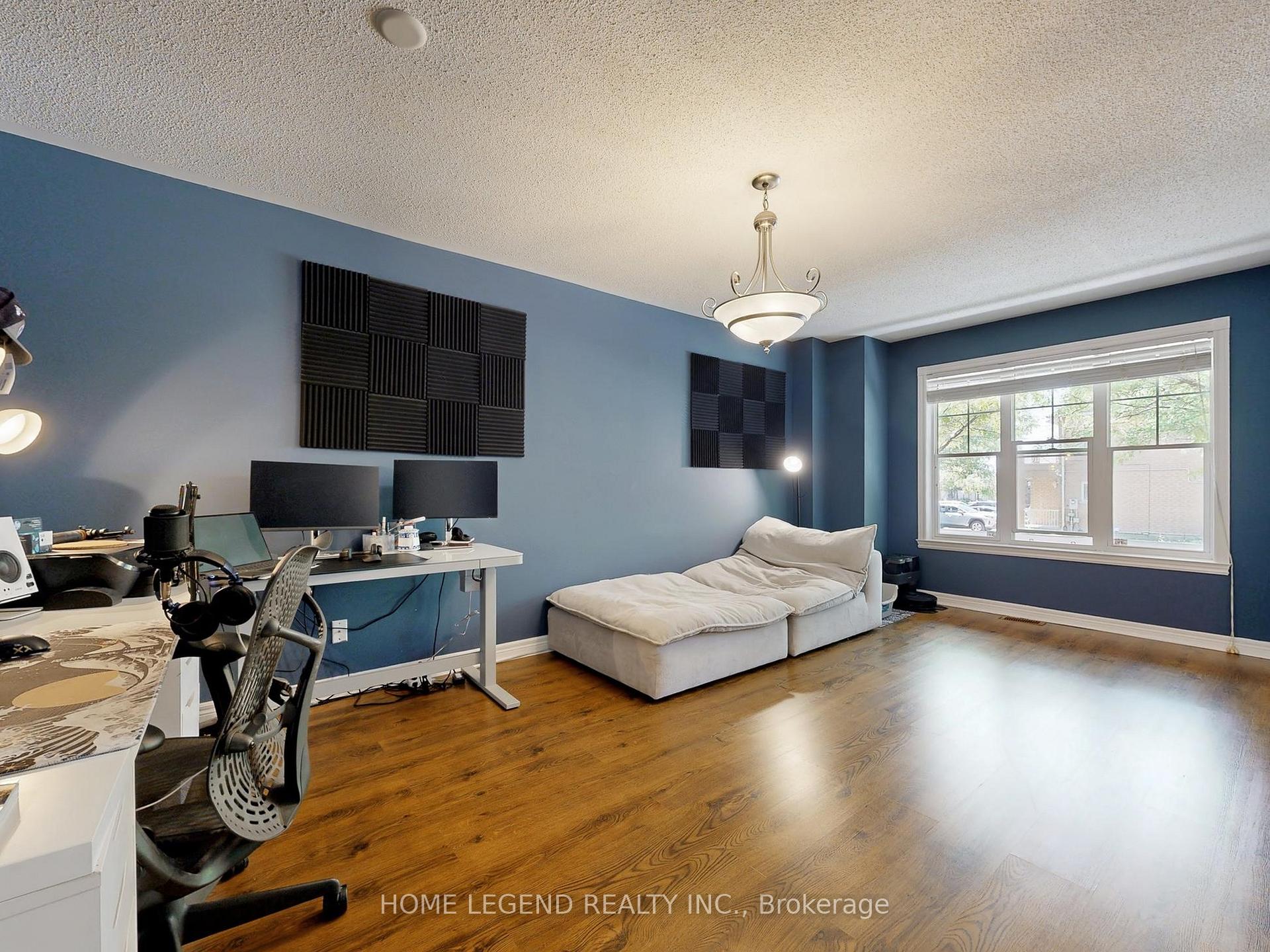 Photo 2 of 15 Melia Lane, Vaughan, Vellore Village — HOMEH