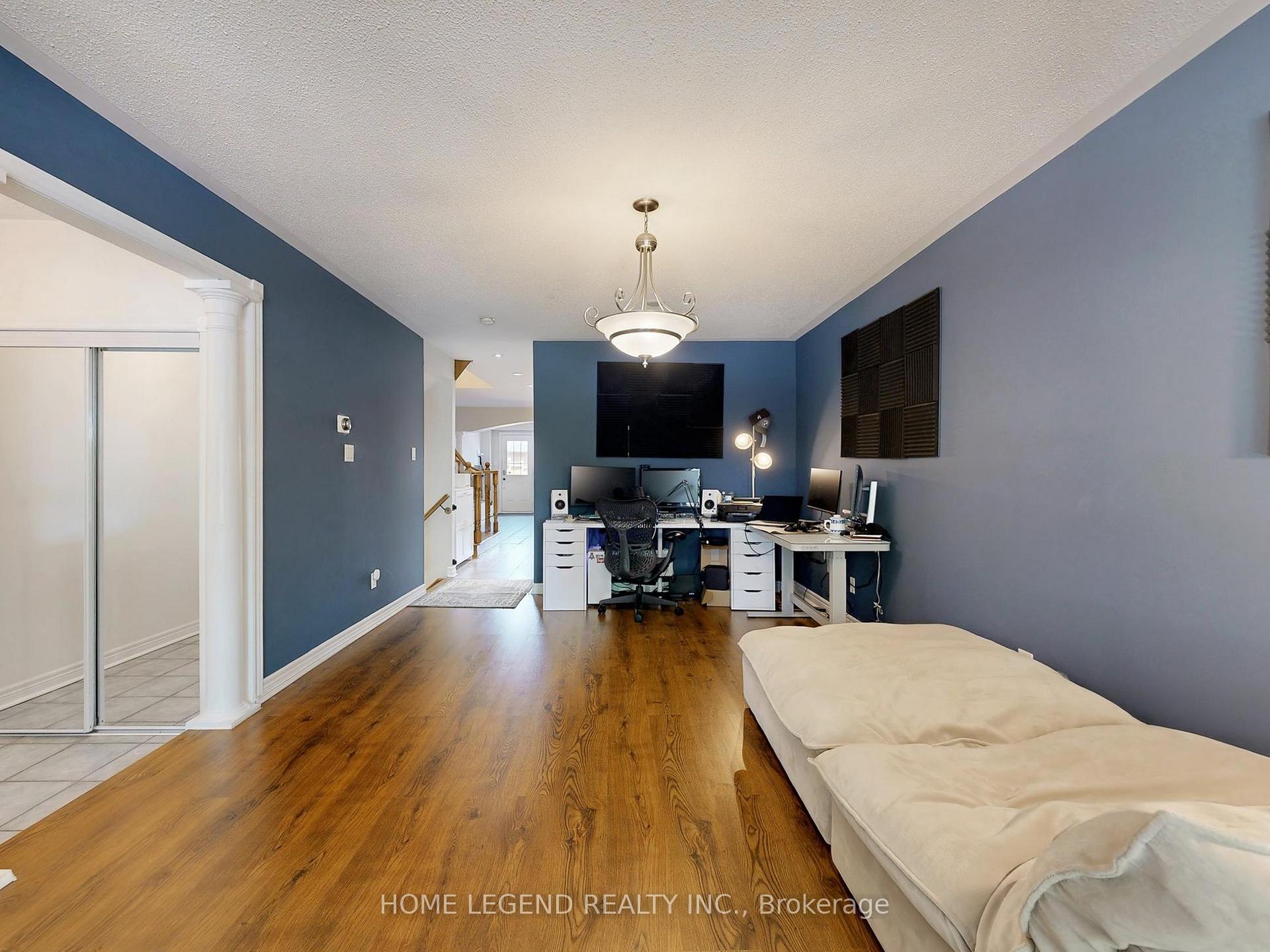 Photo 4 of 15 Melia Lane, Vaughan, Vellore Village — HOMEH