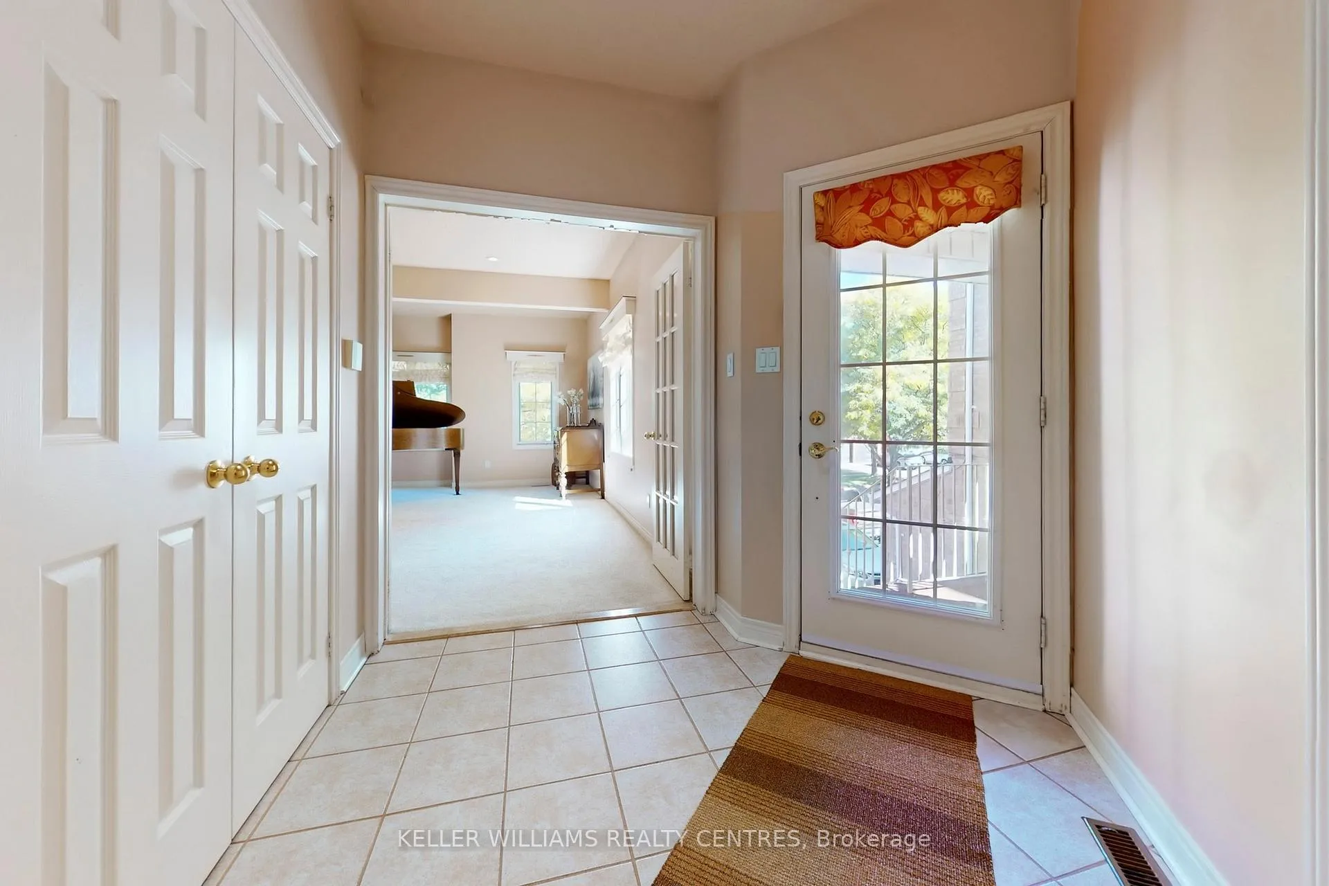 Photo 4 of 19 Stemmle Drive, Aurora, Aurora Highlands — HOMEH