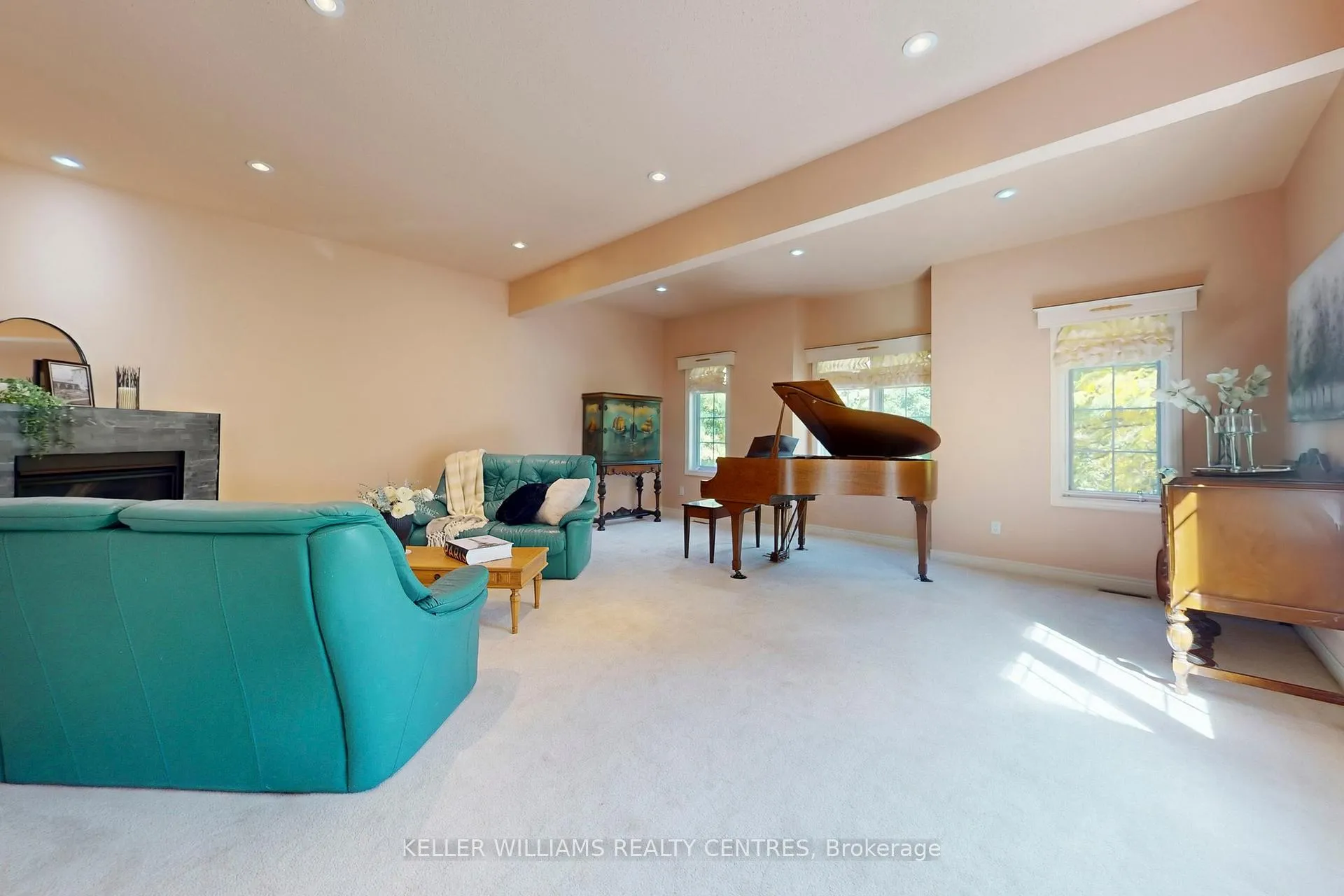 Photo 5 of 19 Stemmle Drive, Aurora, Aurora Highlands — HOMEH