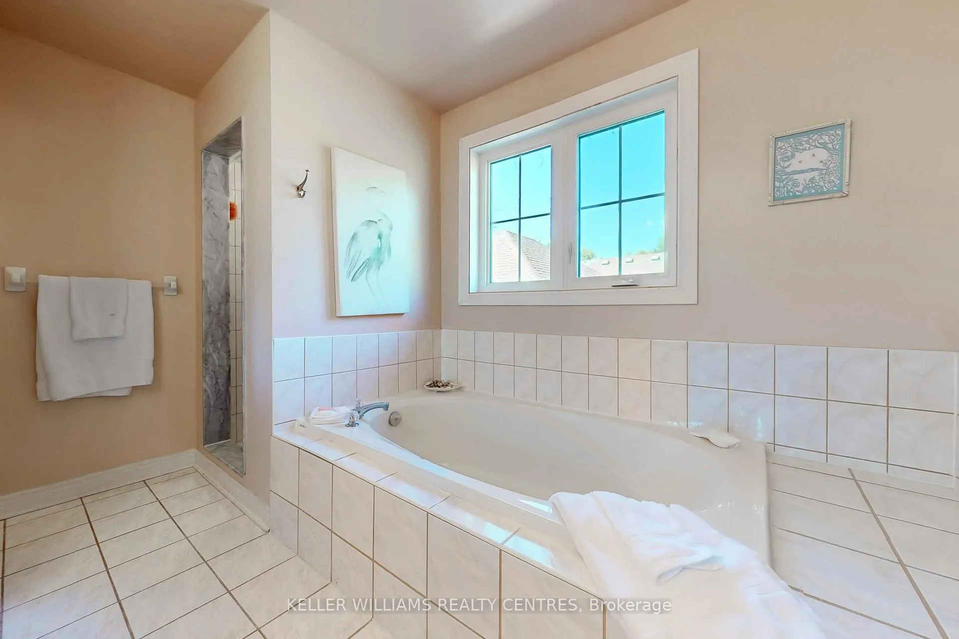 Photo 23 of 19 Stemmle Drive, Aurora, Aurora Highlands — HOMEH