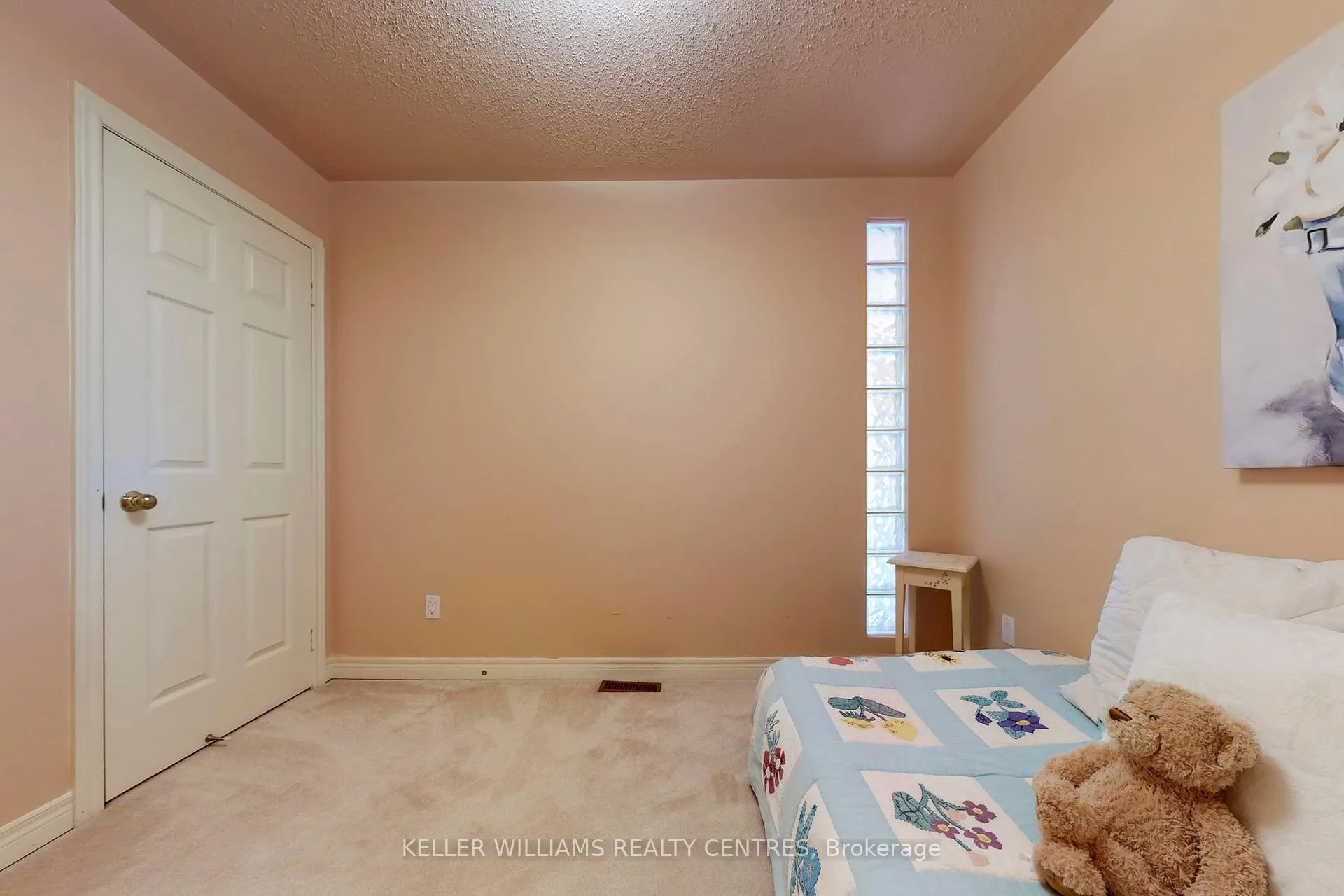 Photo 32 of 19 Stemmle Drive, Aurora, Aurora Highlands — HOMEH