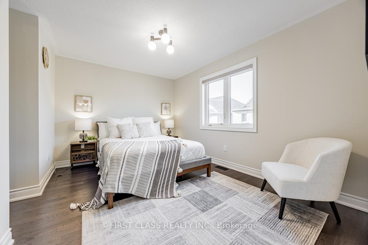 Photo 20 of 8 Reign Lane, Markham, Cedarwood — HOMEH
