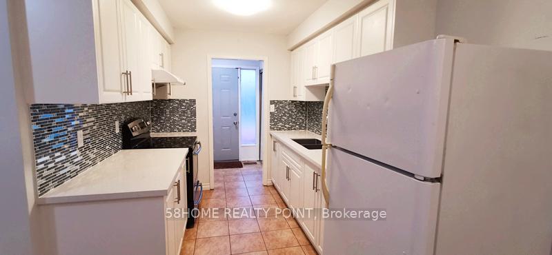Photo 4 of Unit Main Fl, 4 Pilkington Crescent, Whitby, Pringle Creek — HOMEH