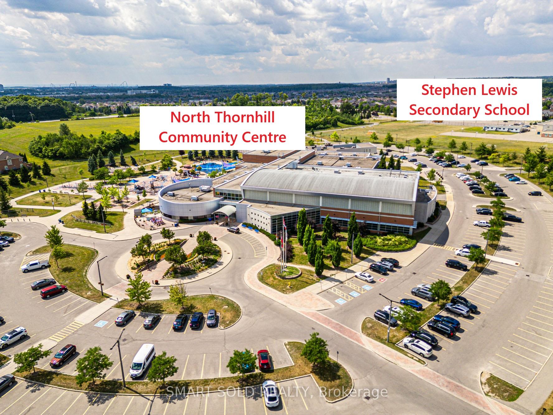 Photo 4 of 24 Burgundy Trail, Vaughan, Patterson — HOMEH