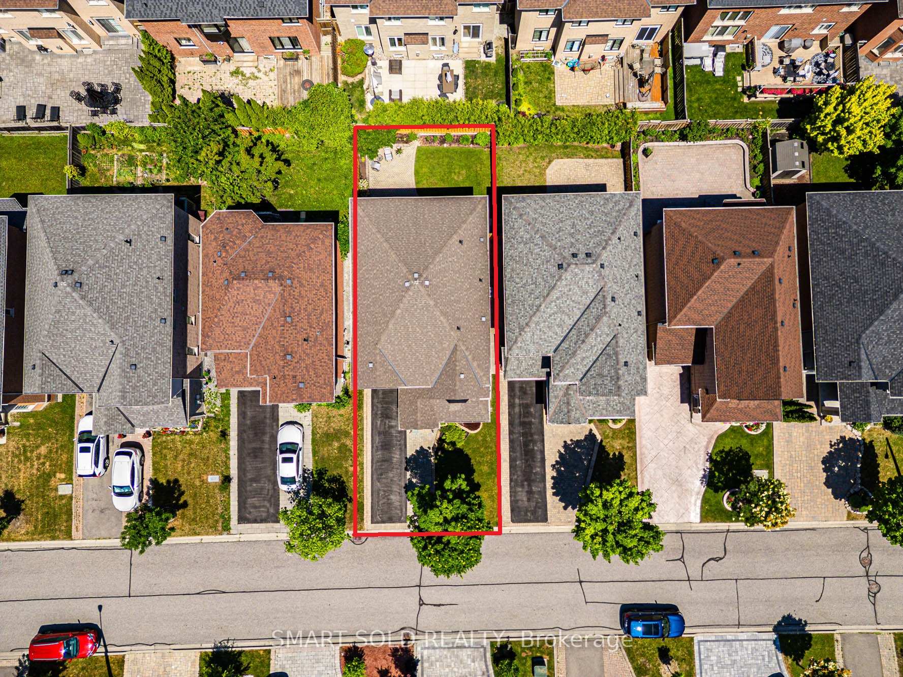 Photo 5 of 24 Burgundy Trail, Vaughan, Patterson — HOMEH