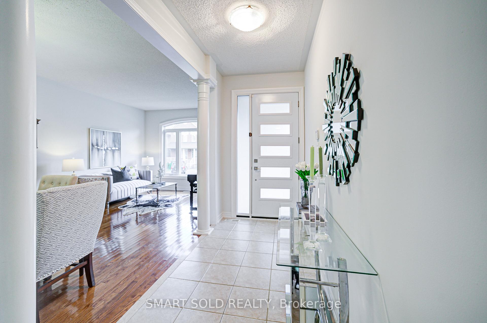 Photo 7 of 24 Burgundy Trail, Vaughan, Patterson — HOMEH