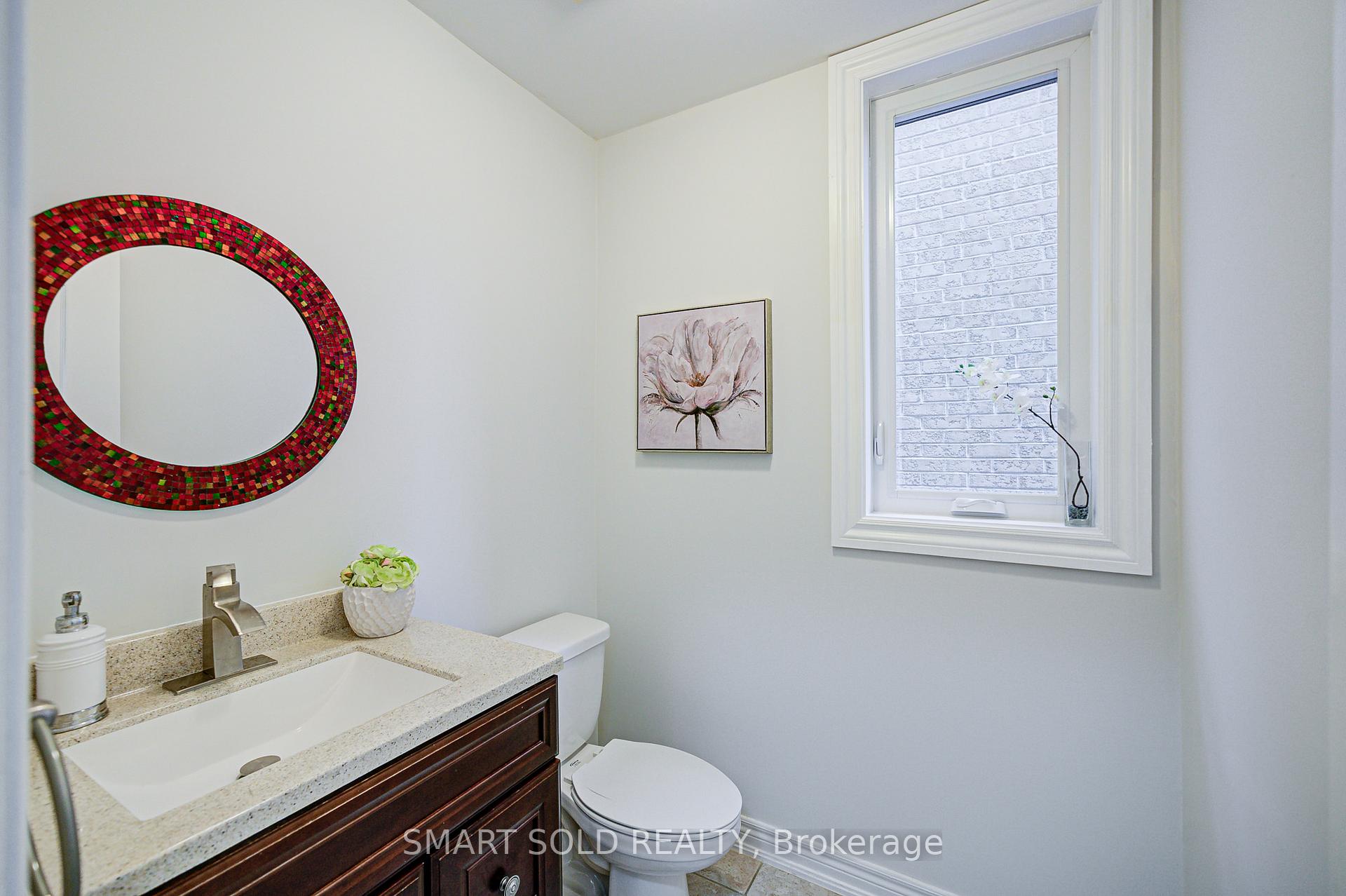 Photo 20 of 24 Burgundy Trail, Vaughan, Patterson — HOMEH